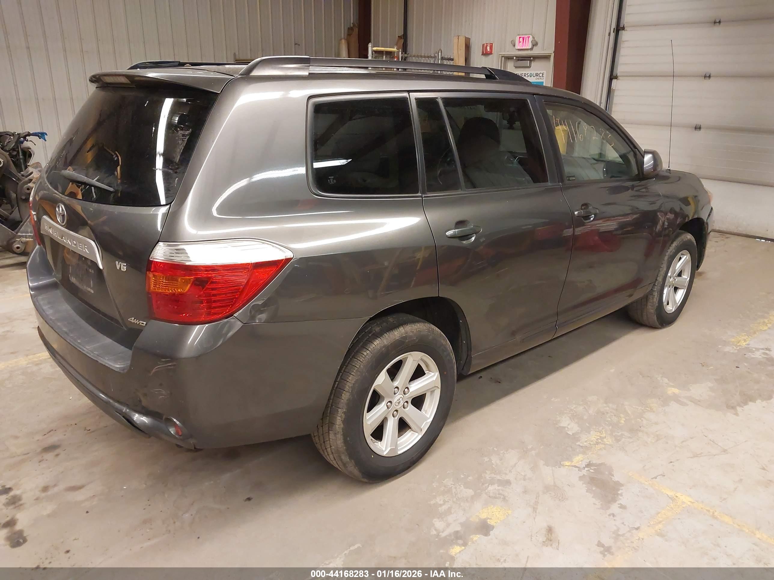 TOYOTA HIGHLANDER image 4