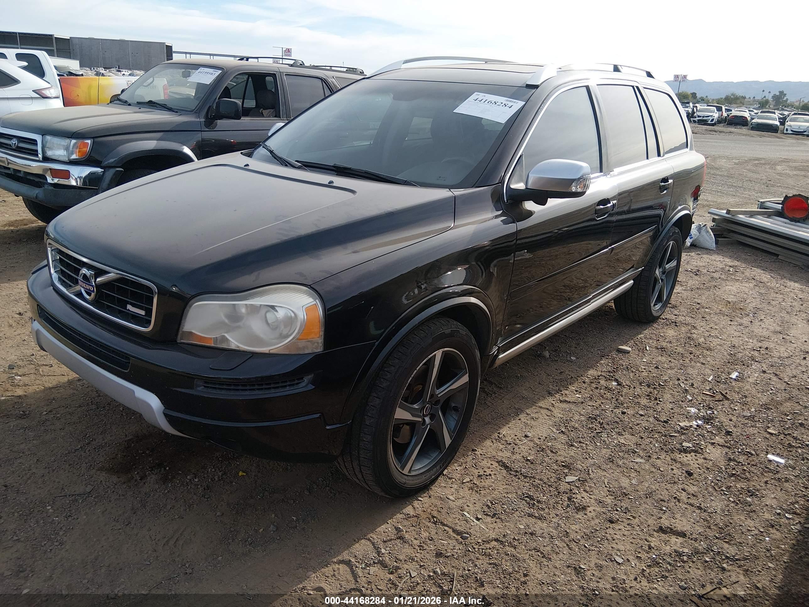 VOLVO XC90 image 2