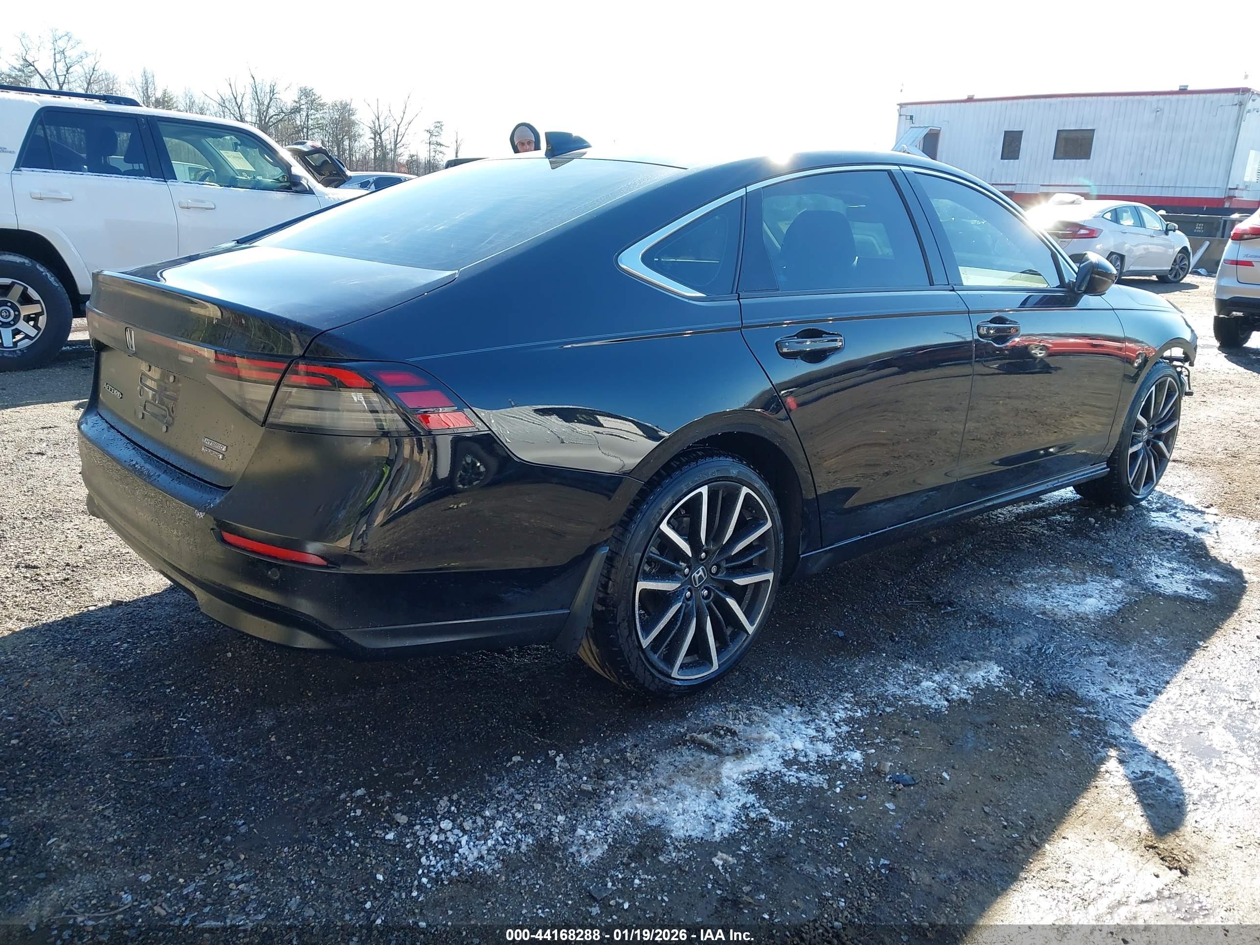 HONDA ACCORD image 4