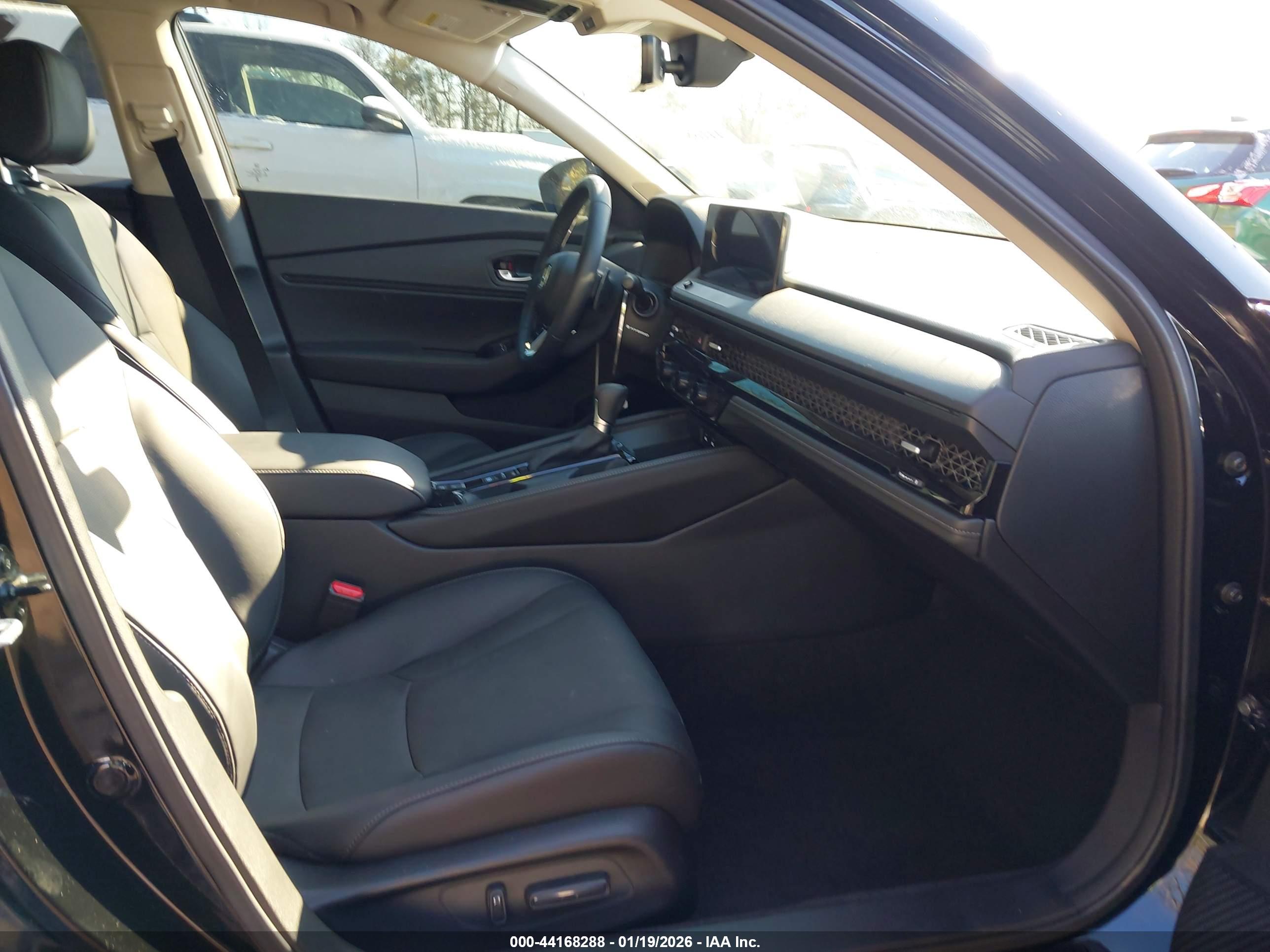 HONDA ACCORD image 5