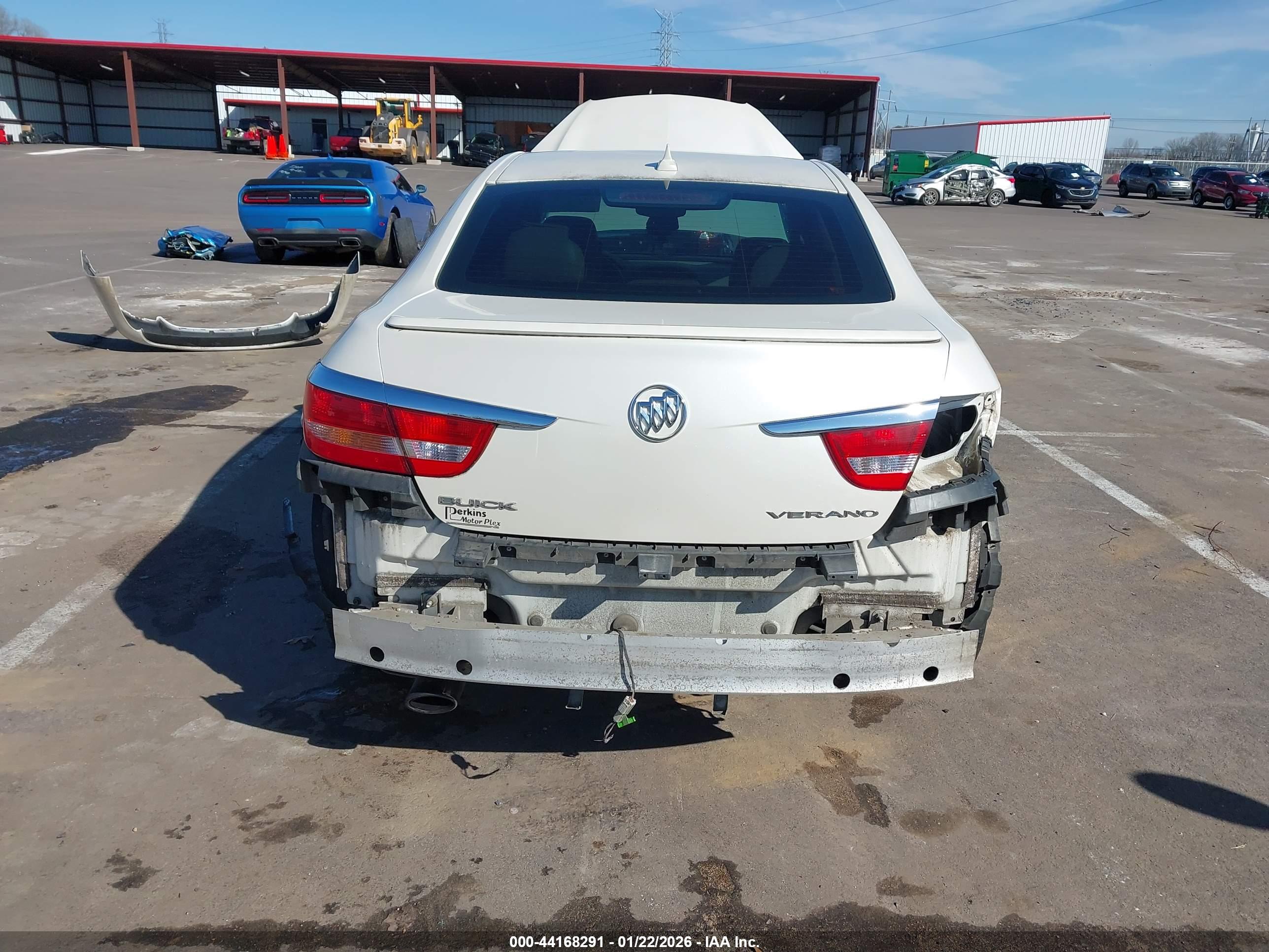 BUICK VERANO image 6