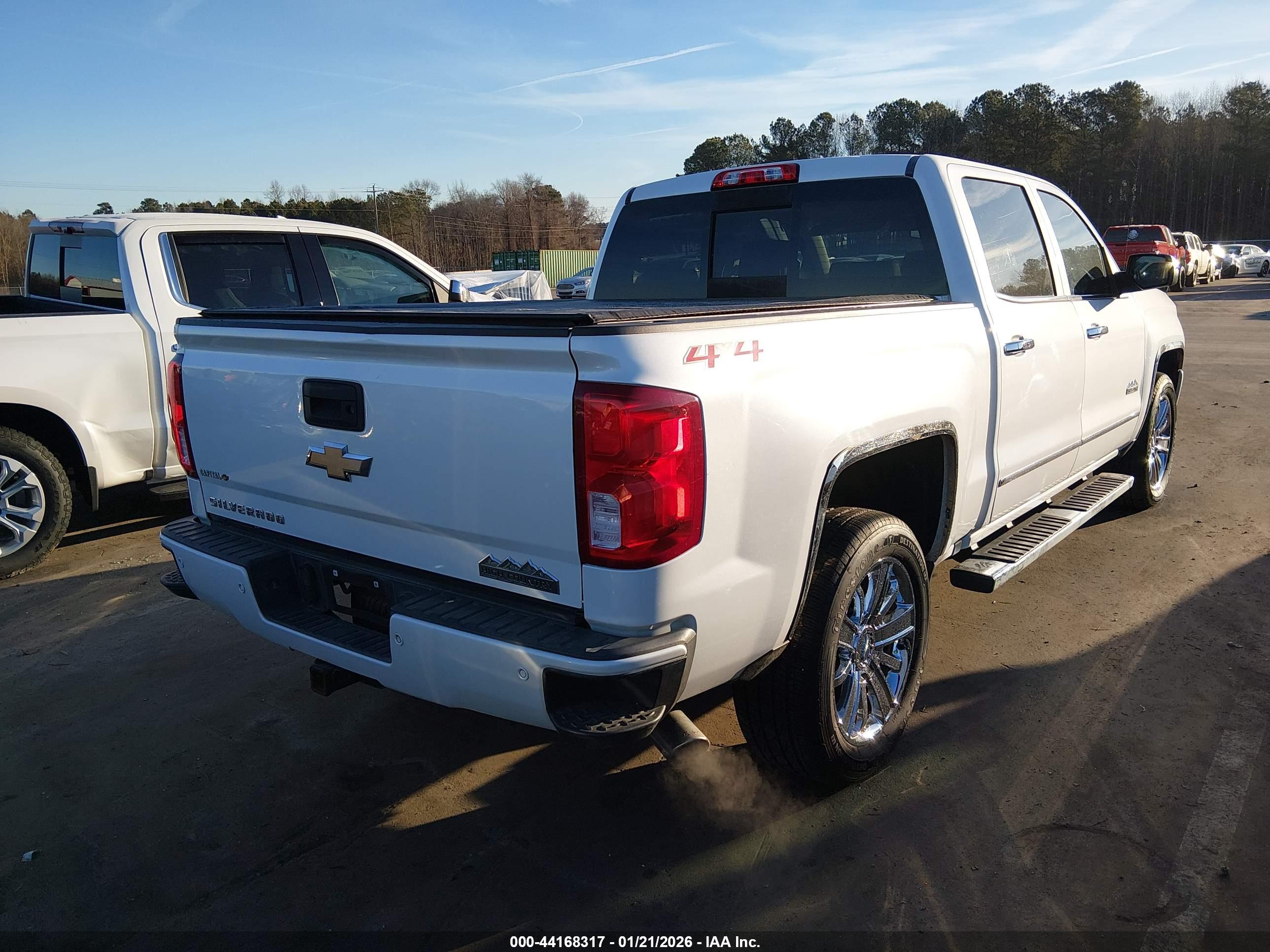 CHEVROLET SILVERADO image 4