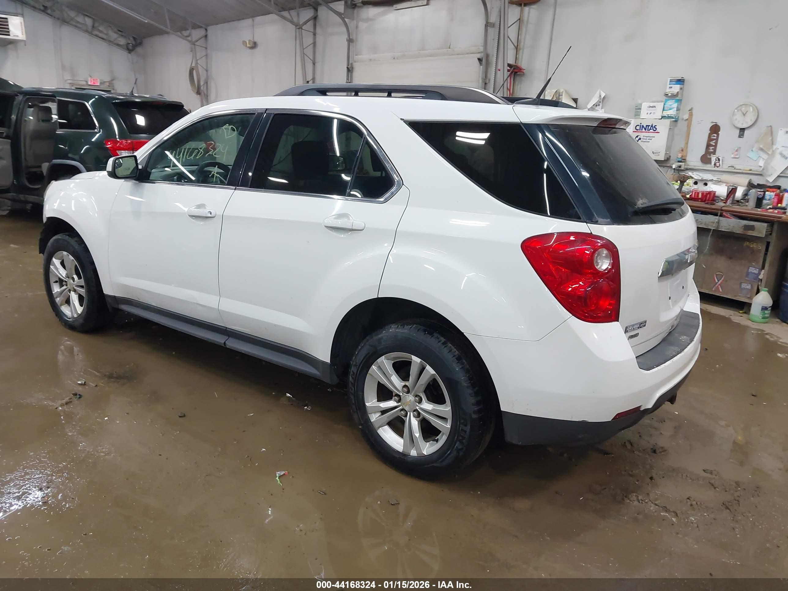 CHEVROLET EQUINOX image 3