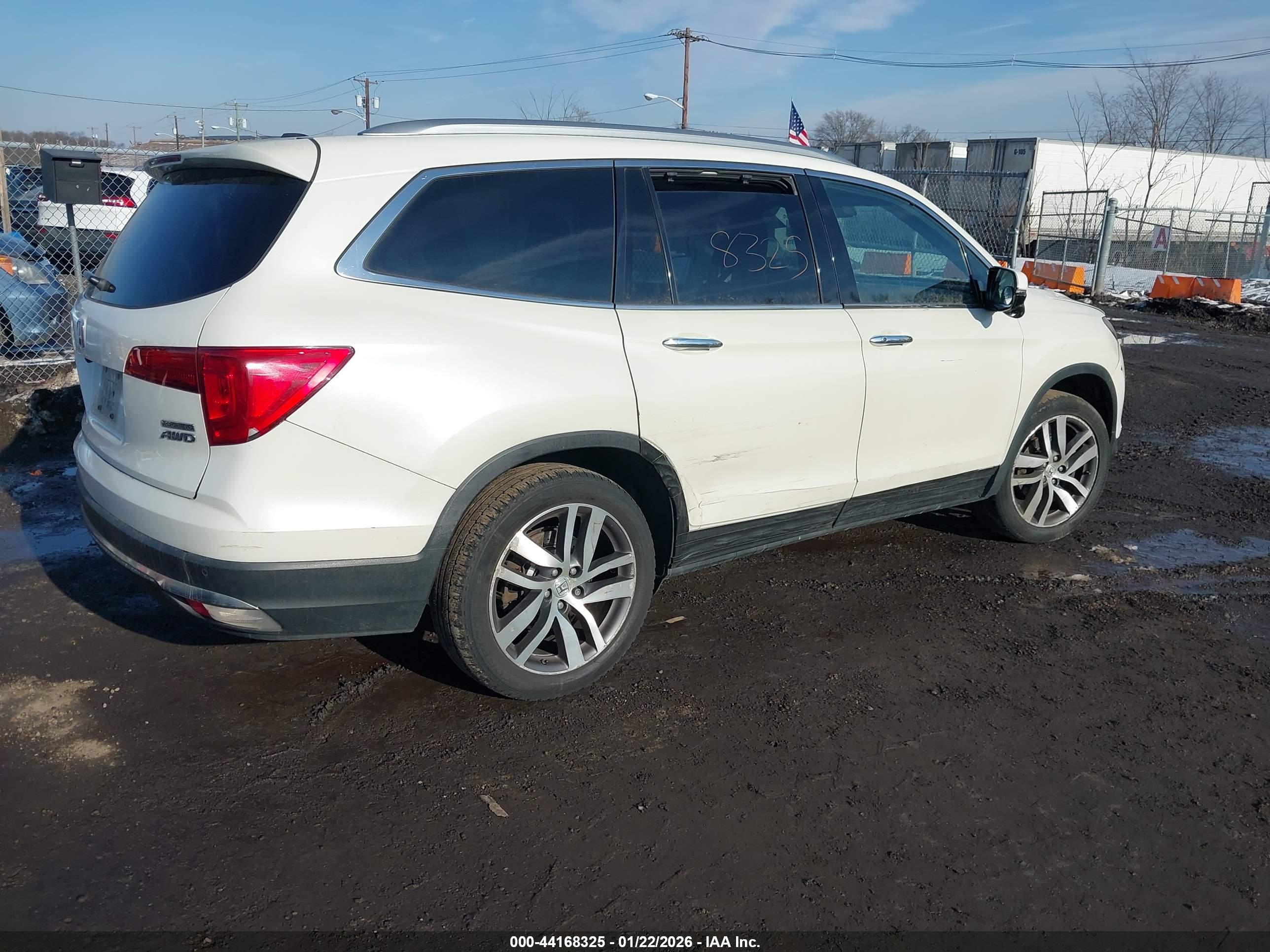 HONDA PILOT image 4