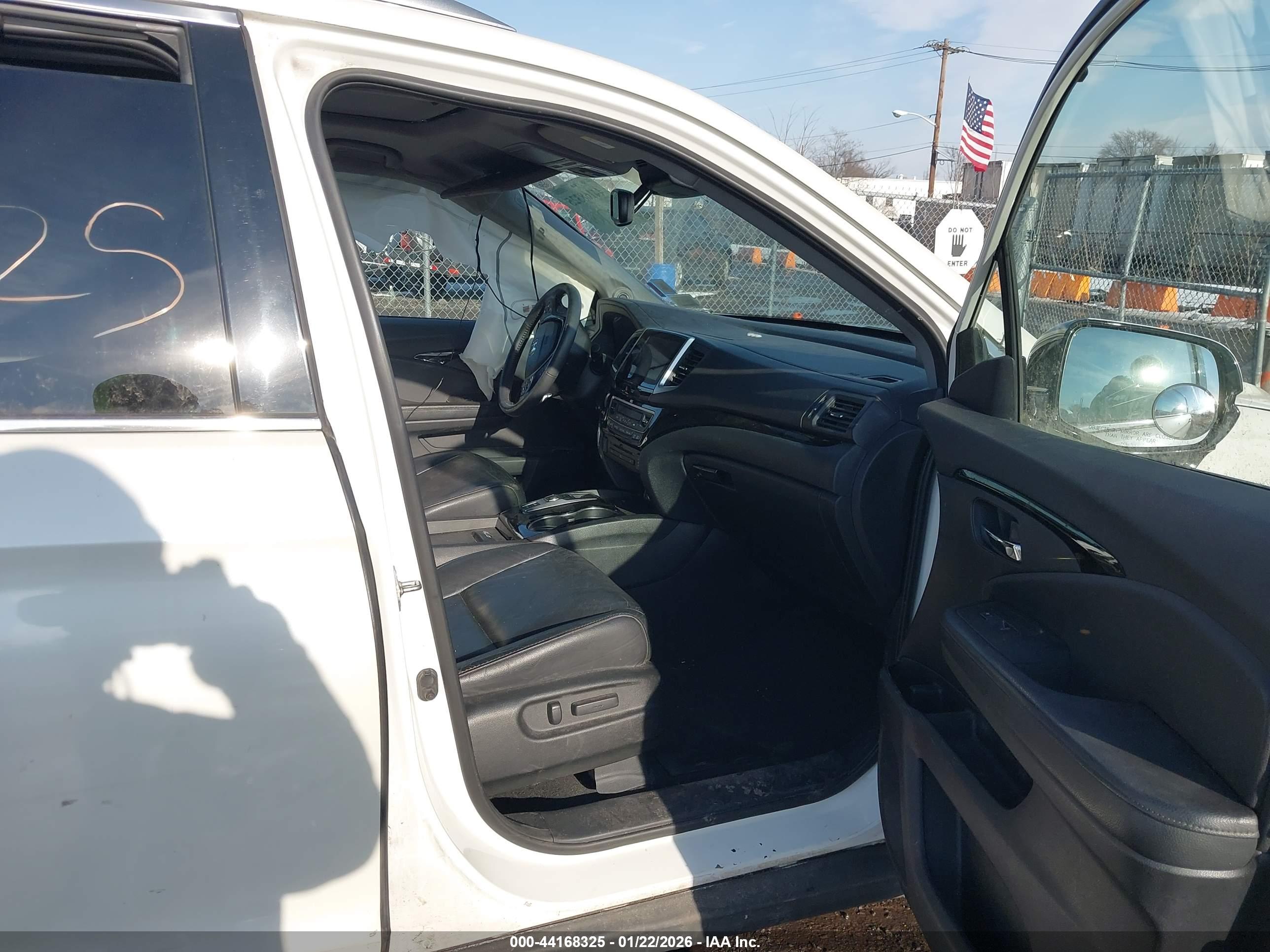 HONDA PILOT image 5