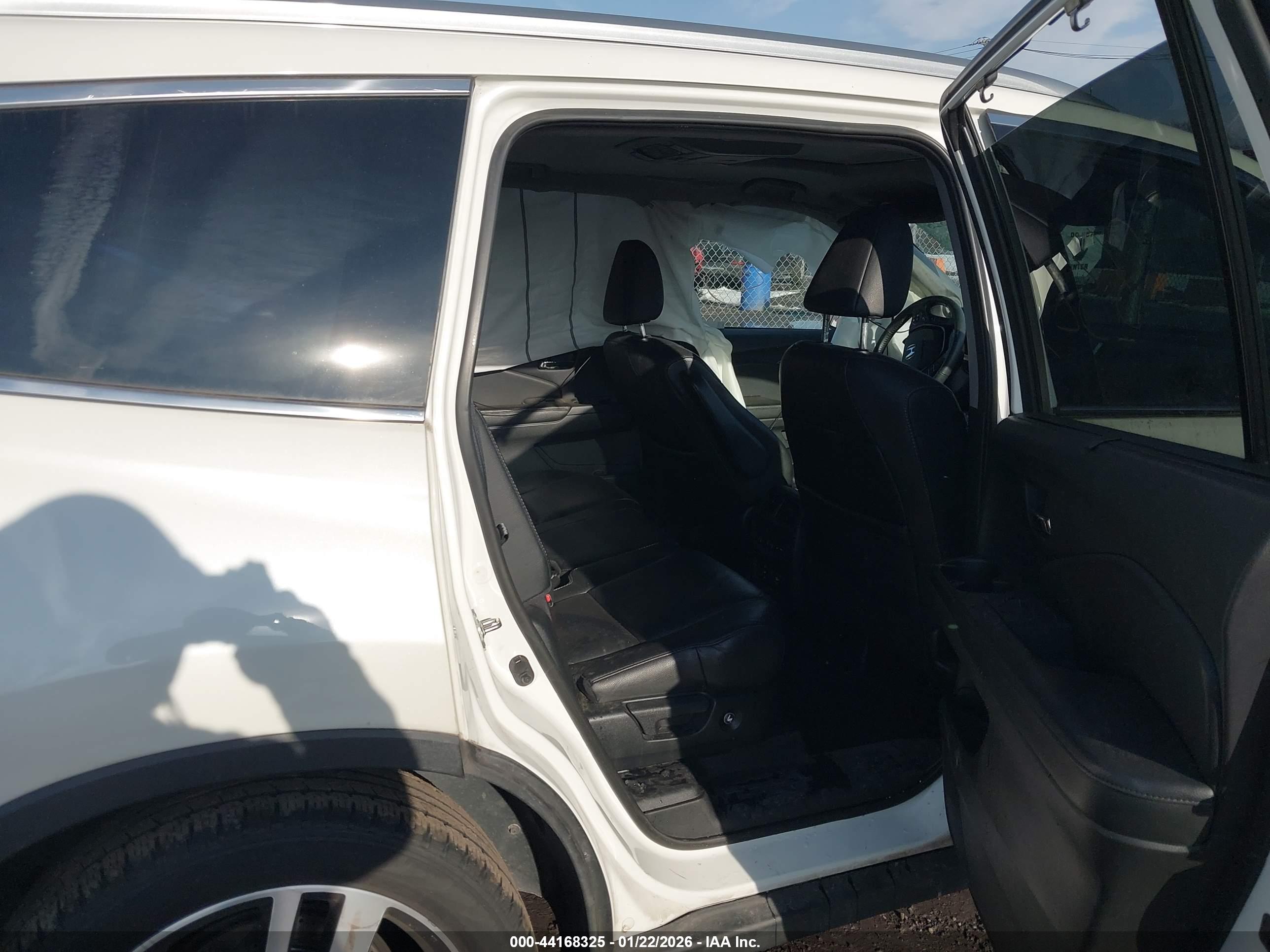 HONDA PILOT image 8