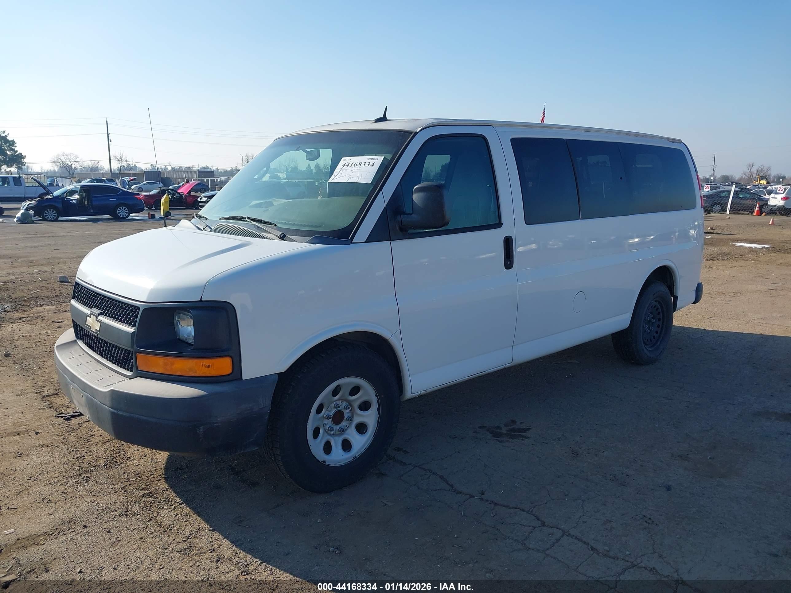 CHEVROLET EXPRESS image 2