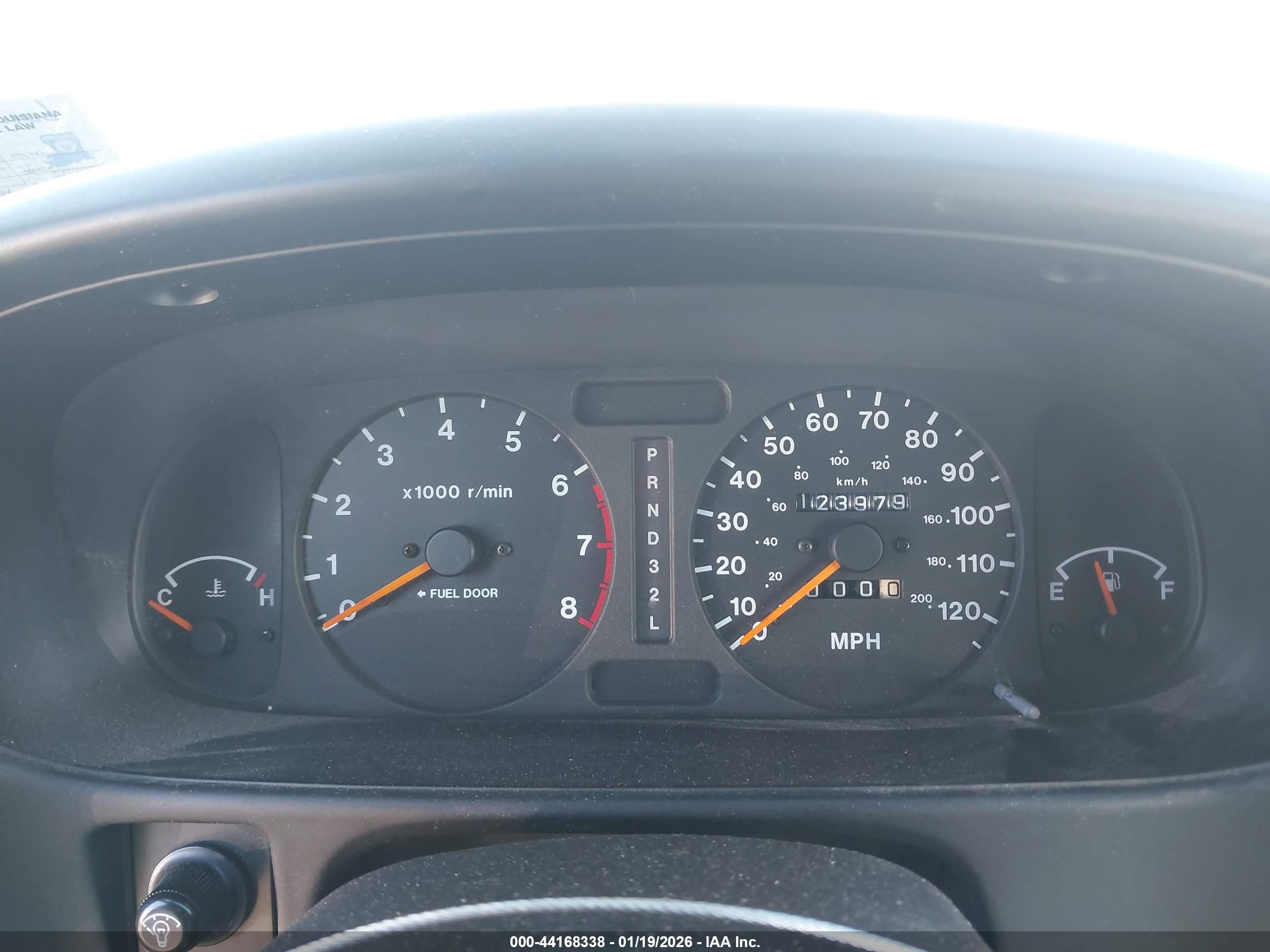 ISUZU RODEO image 7