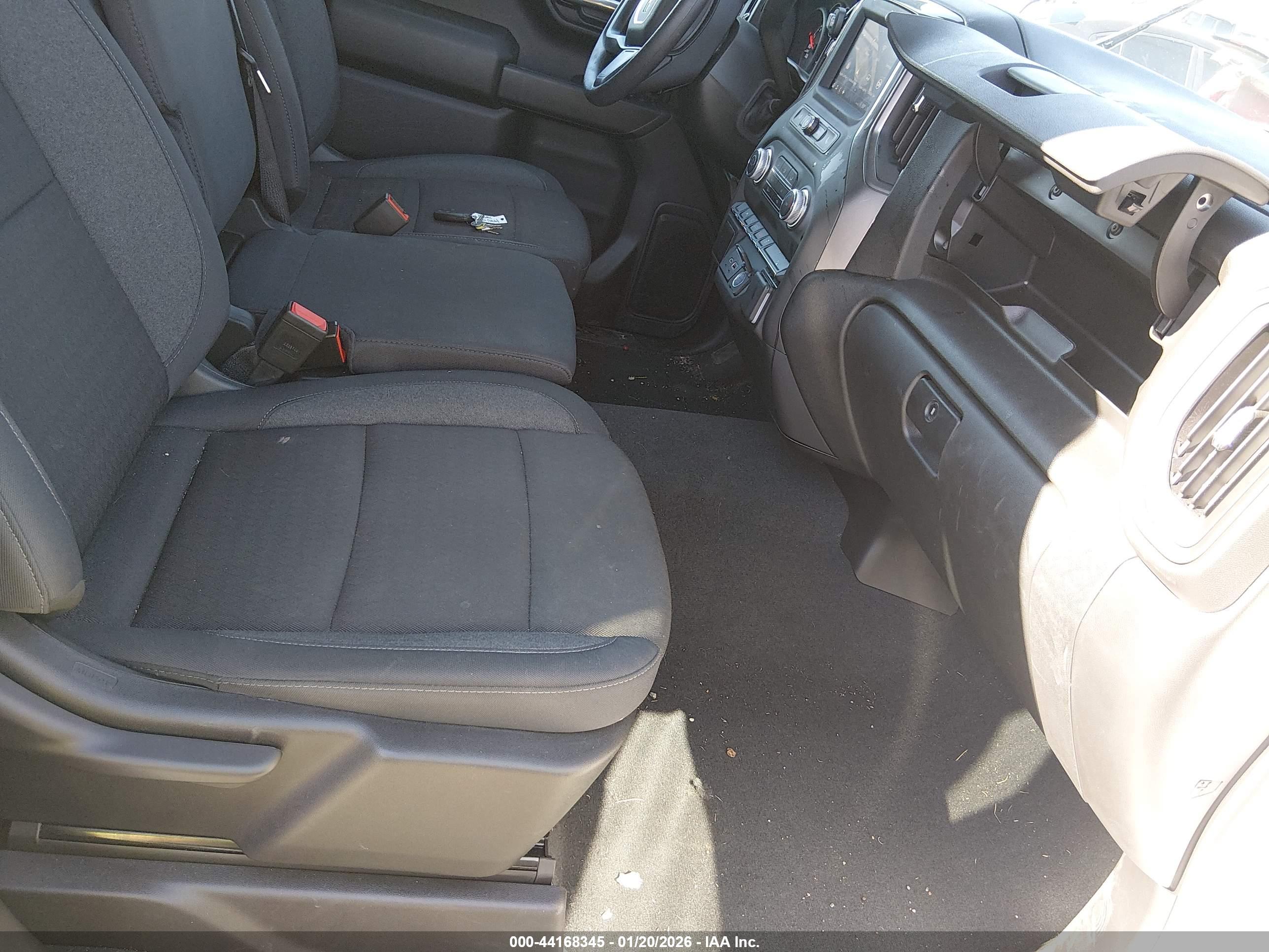 GMC SIERRA image 5