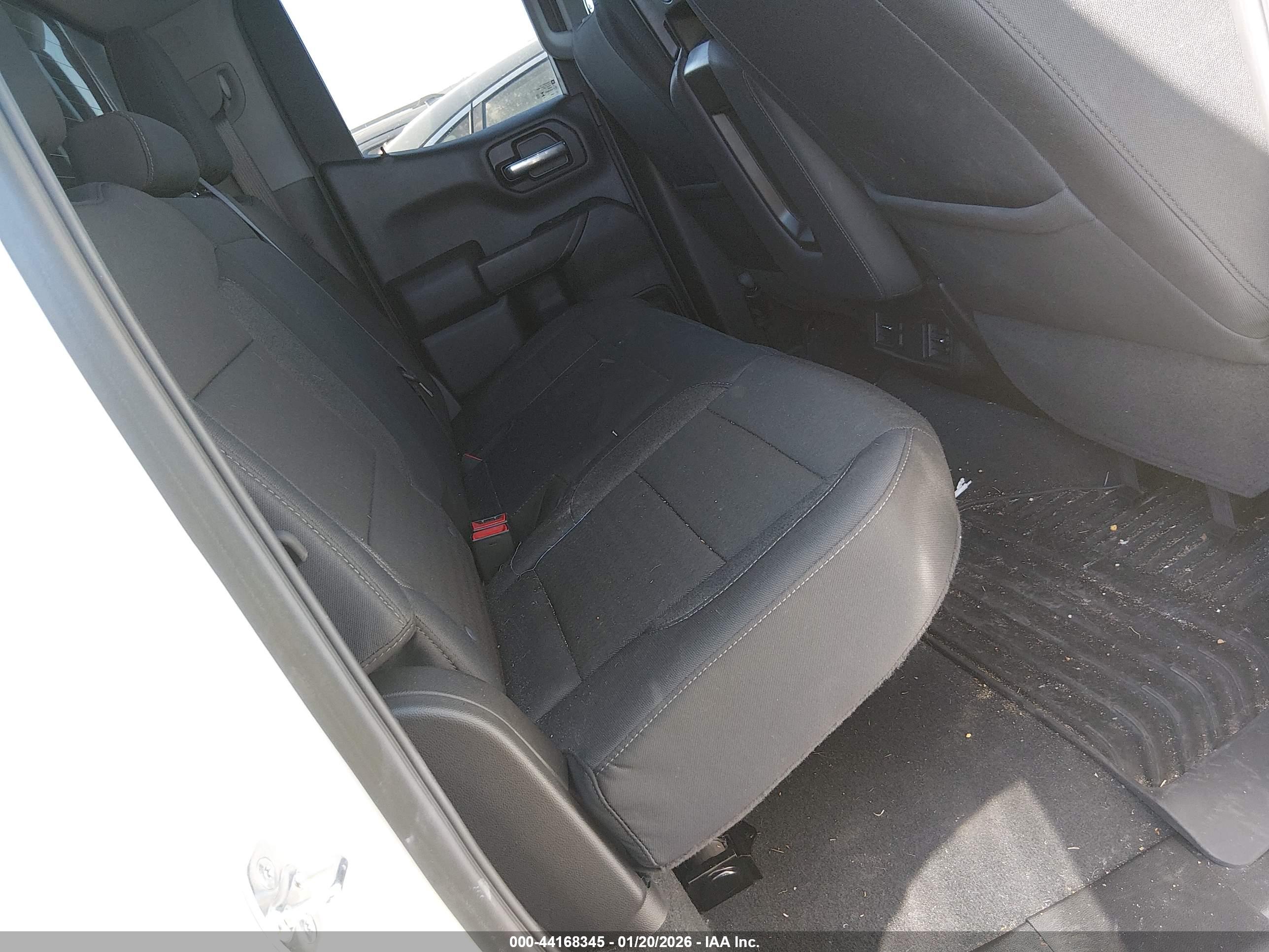 GMC SIERRA image 8