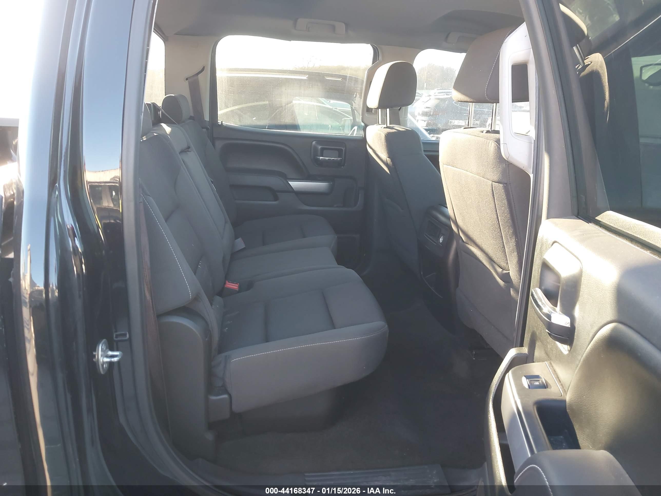 CHEVROLET SILVERADO image 8