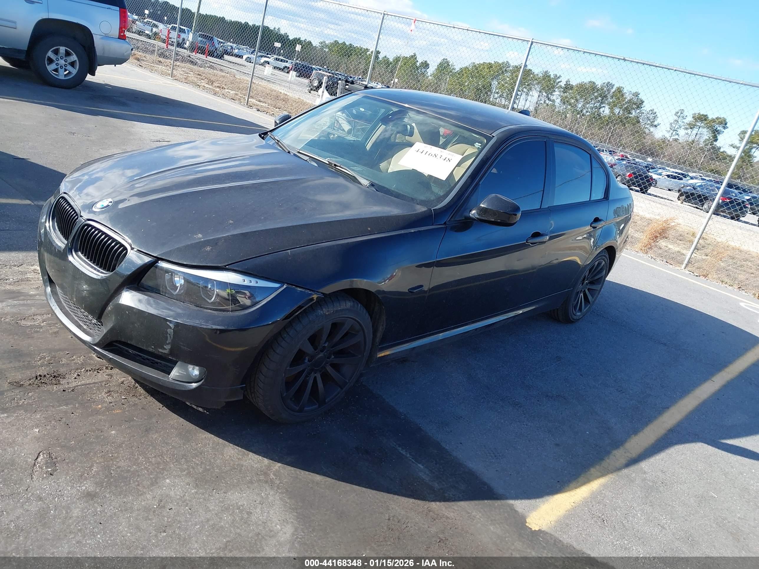 BMW 328I image 2