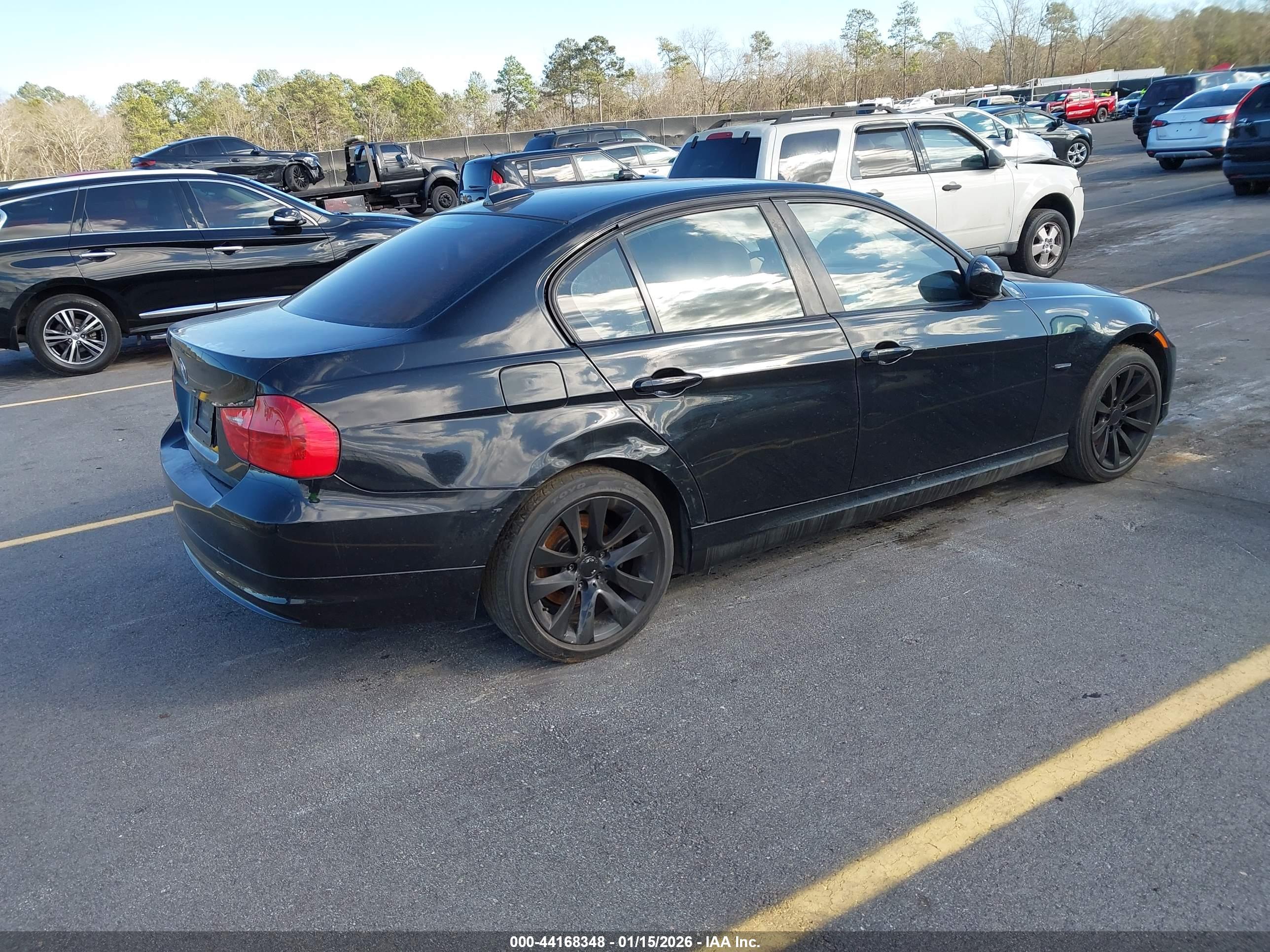 BMW 328I image 4