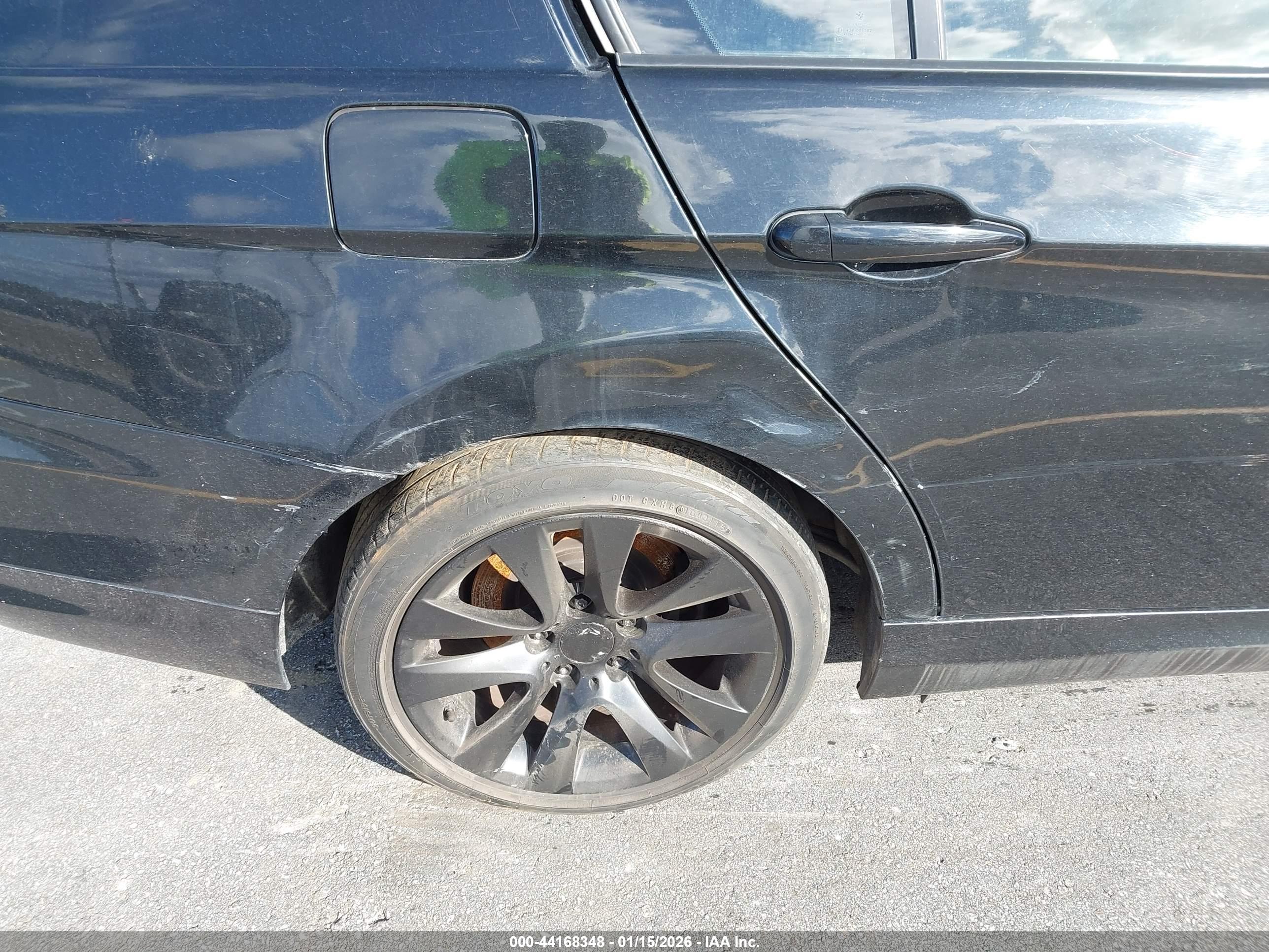 BMW 328I image 6