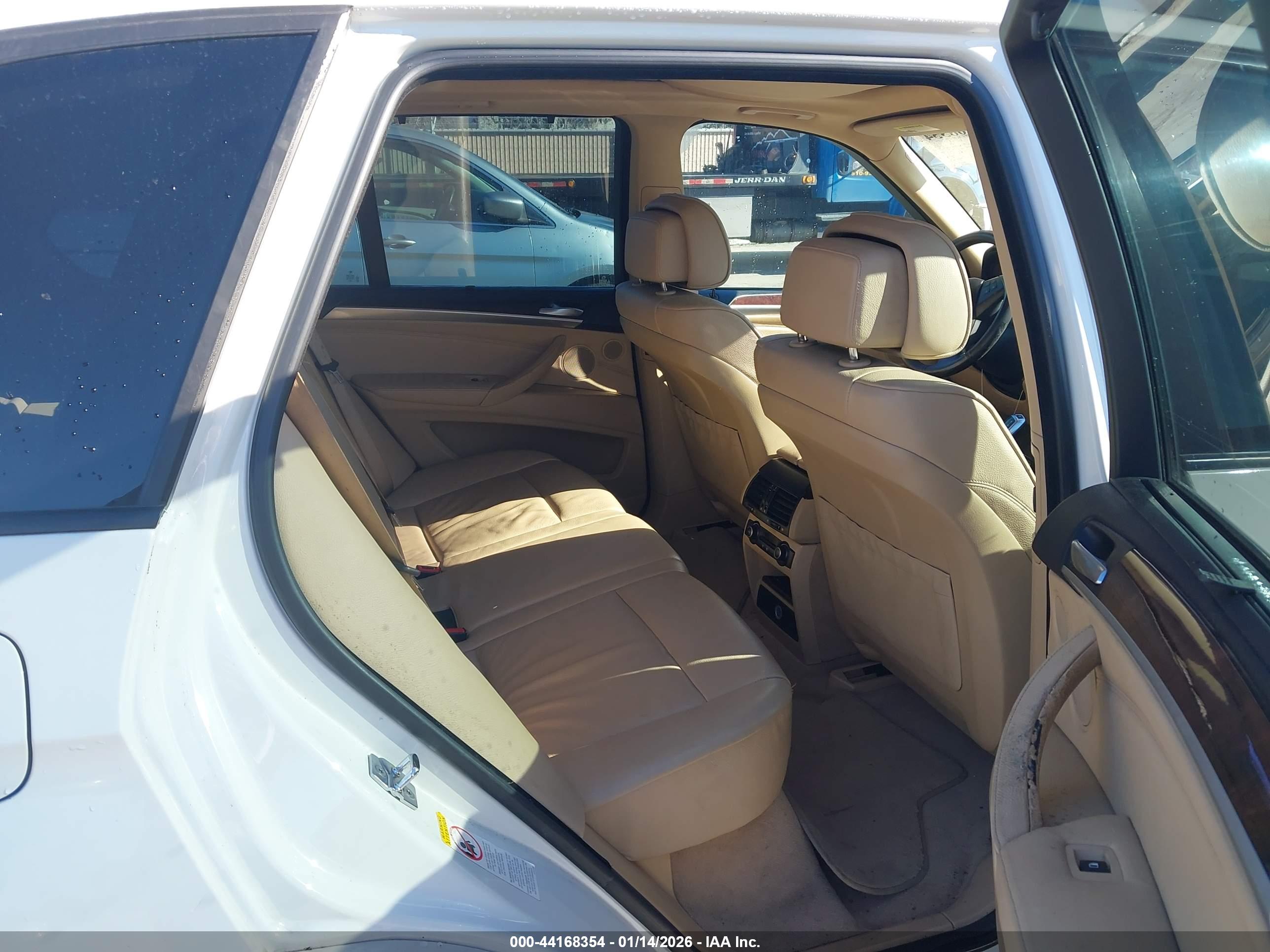 BMW X5 image 8