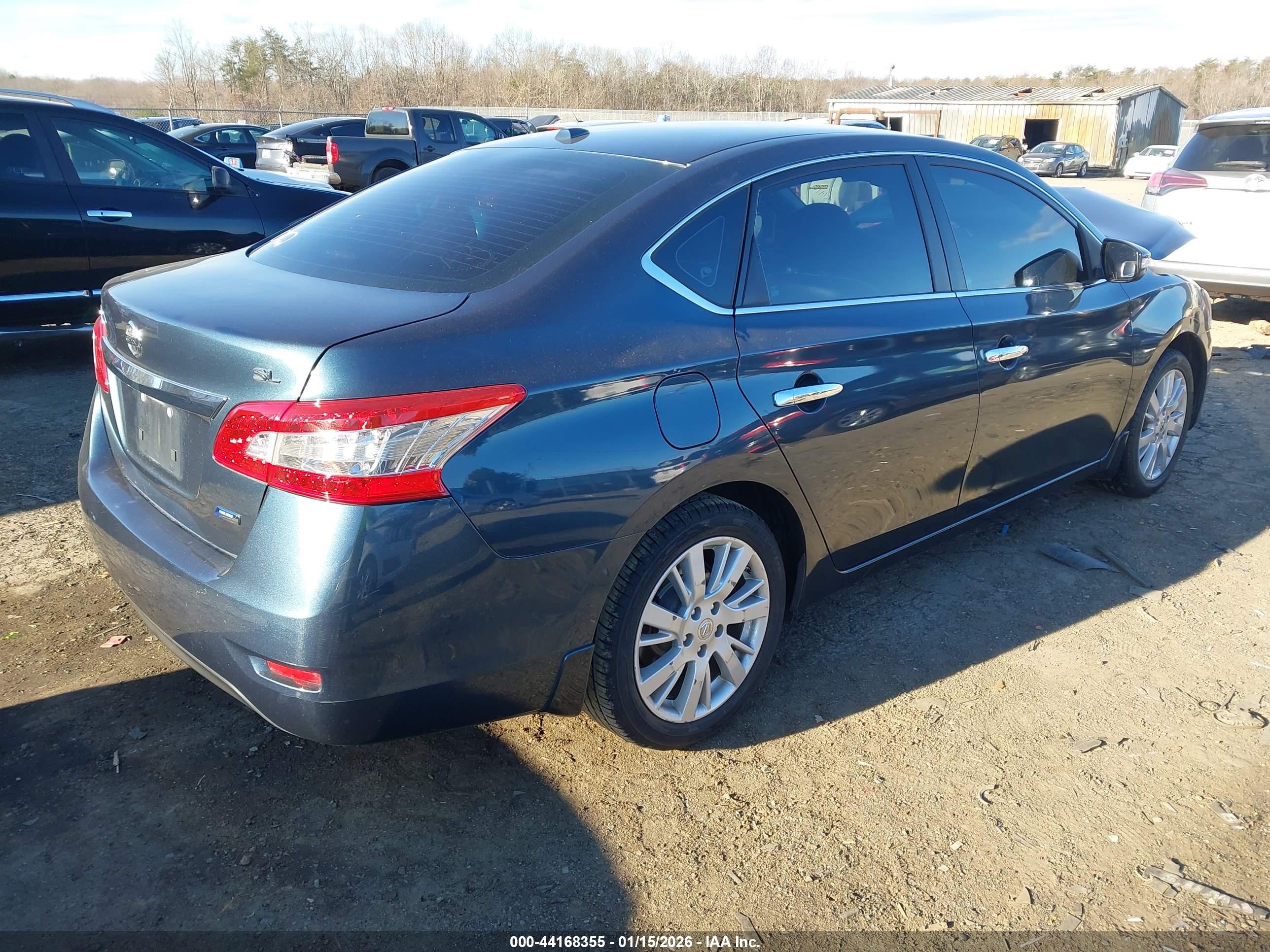 NISSAN SENTRA image 4