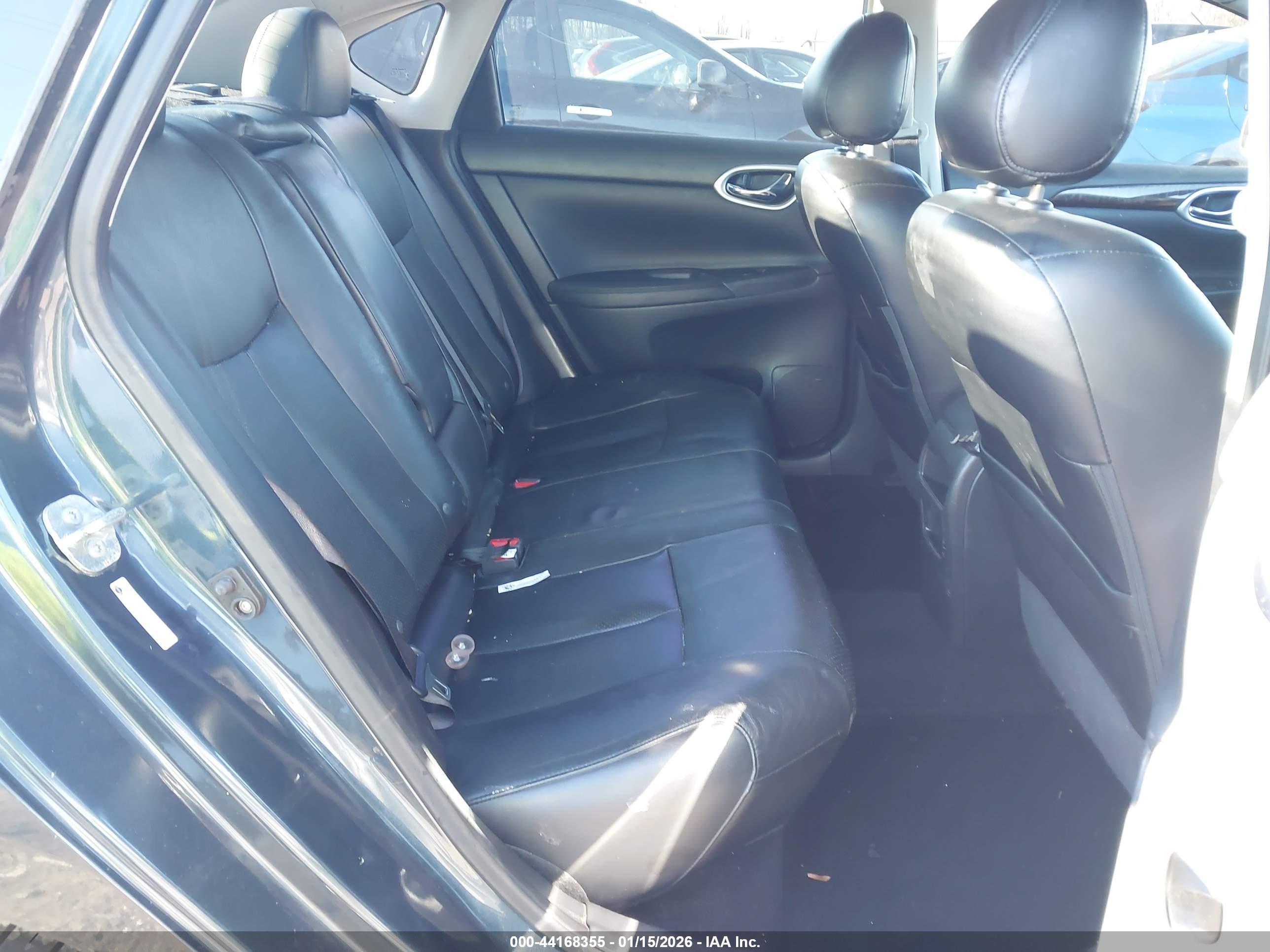 NISSAN SENTRA image 8