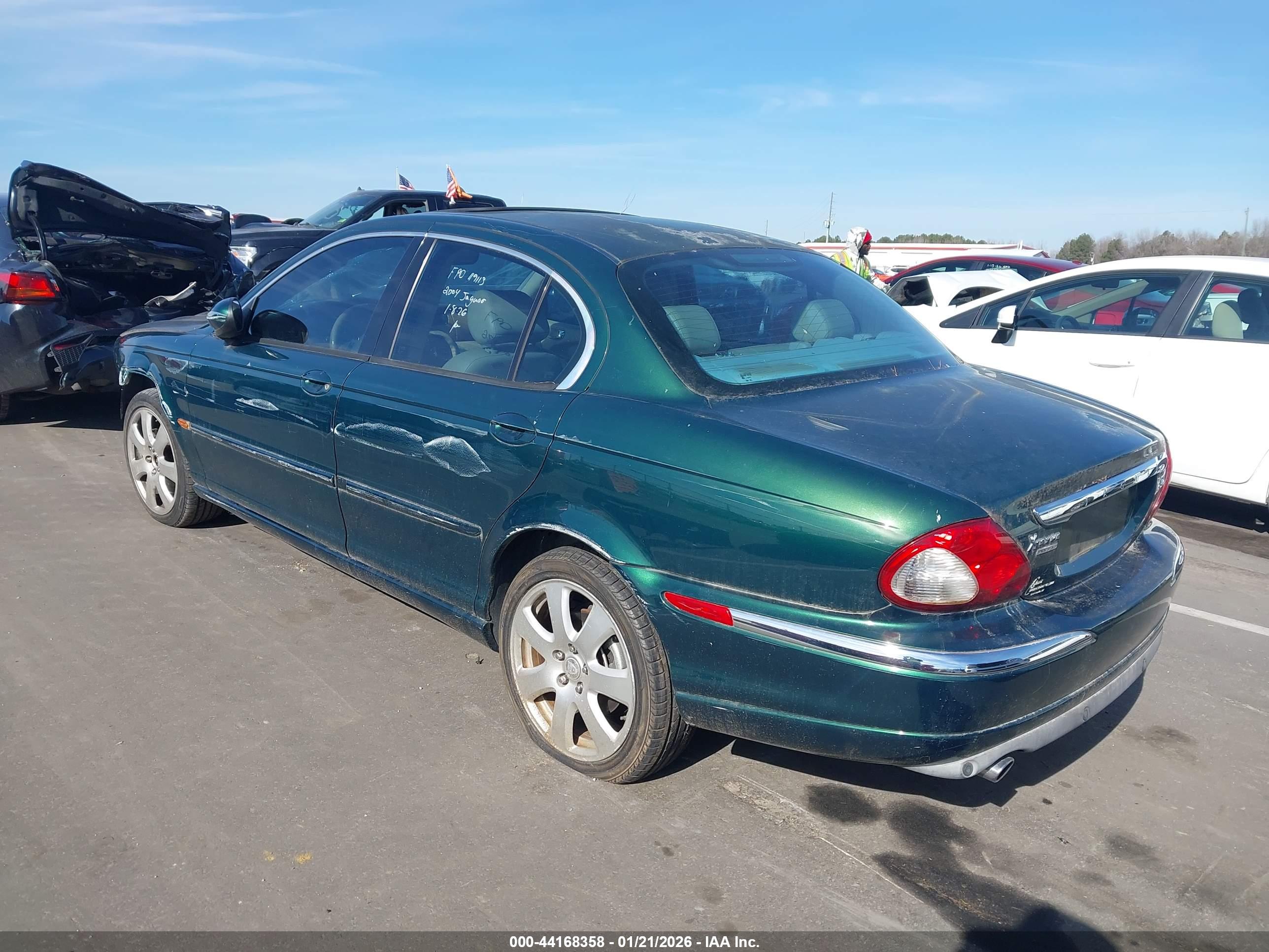 JAGUAR X-TYPE image 3