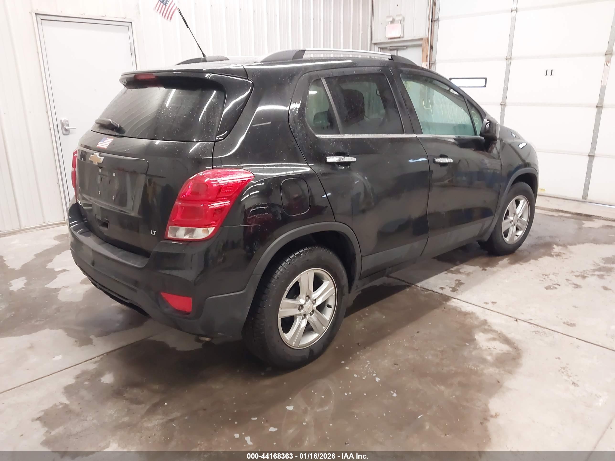 CHEVROLET TRAX image 4