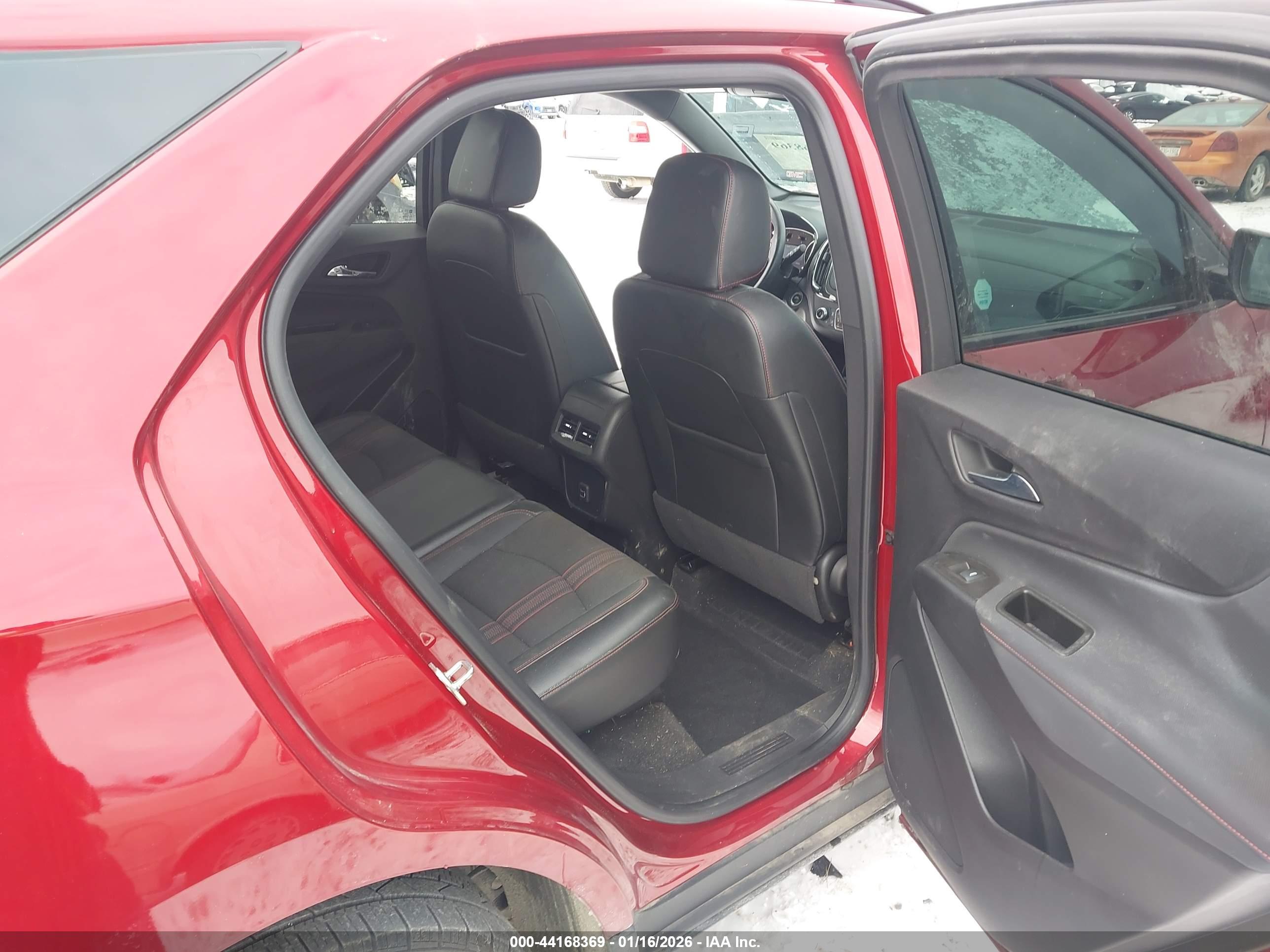 CHEVROLET EQUINOX image 8