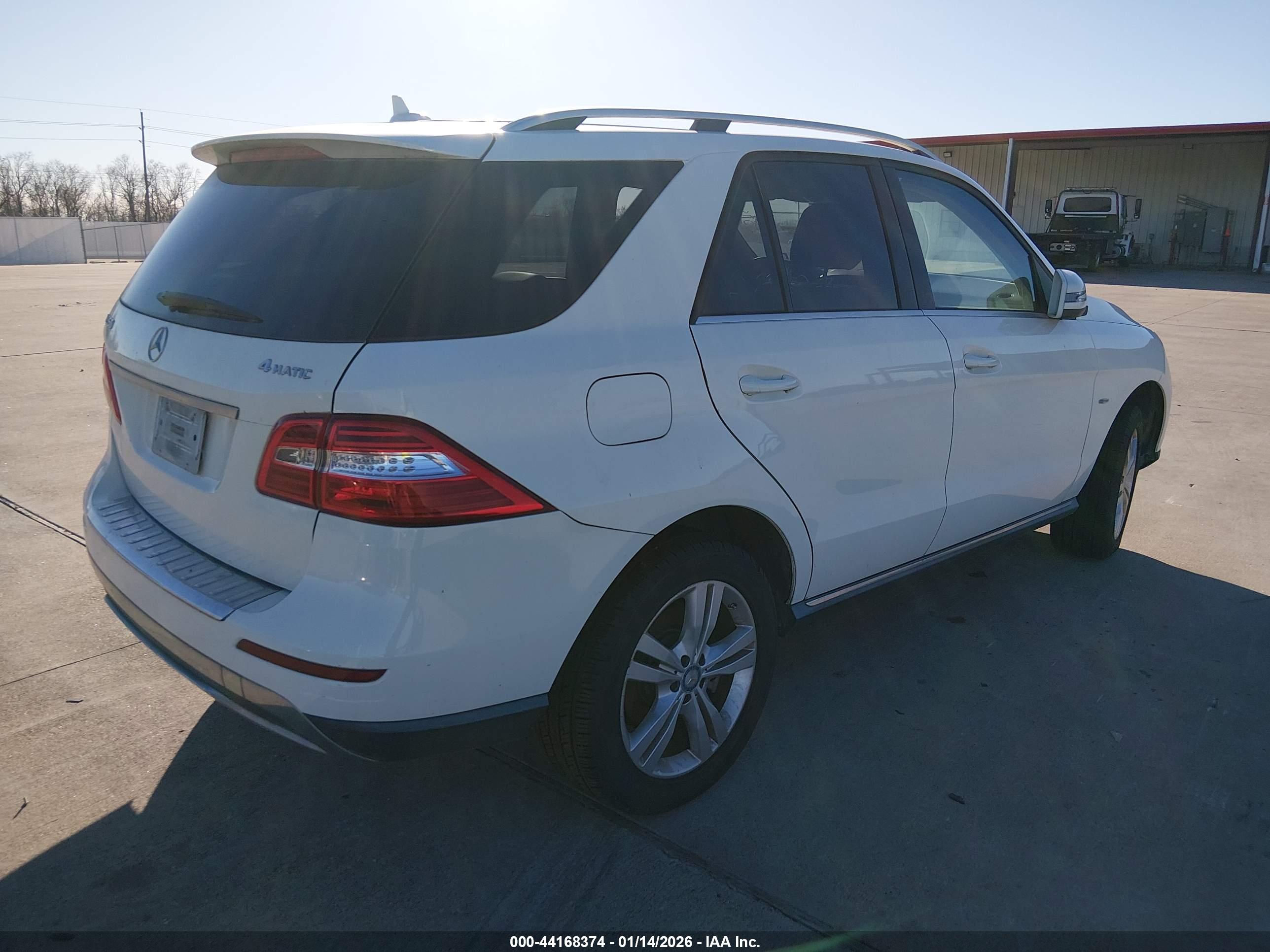 MERCEDES-BENZ ML image 4
