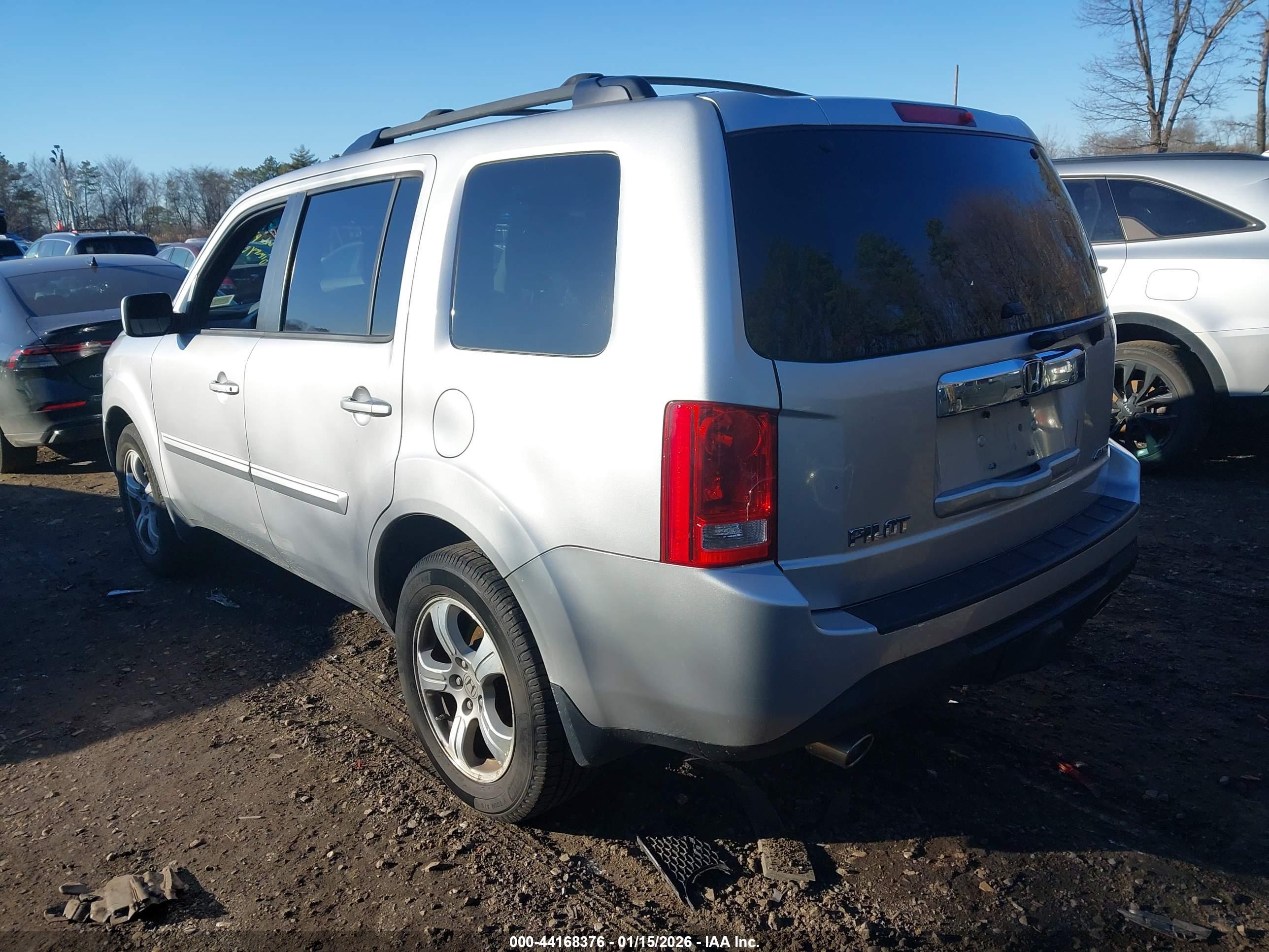 HONDA PILOT image 3