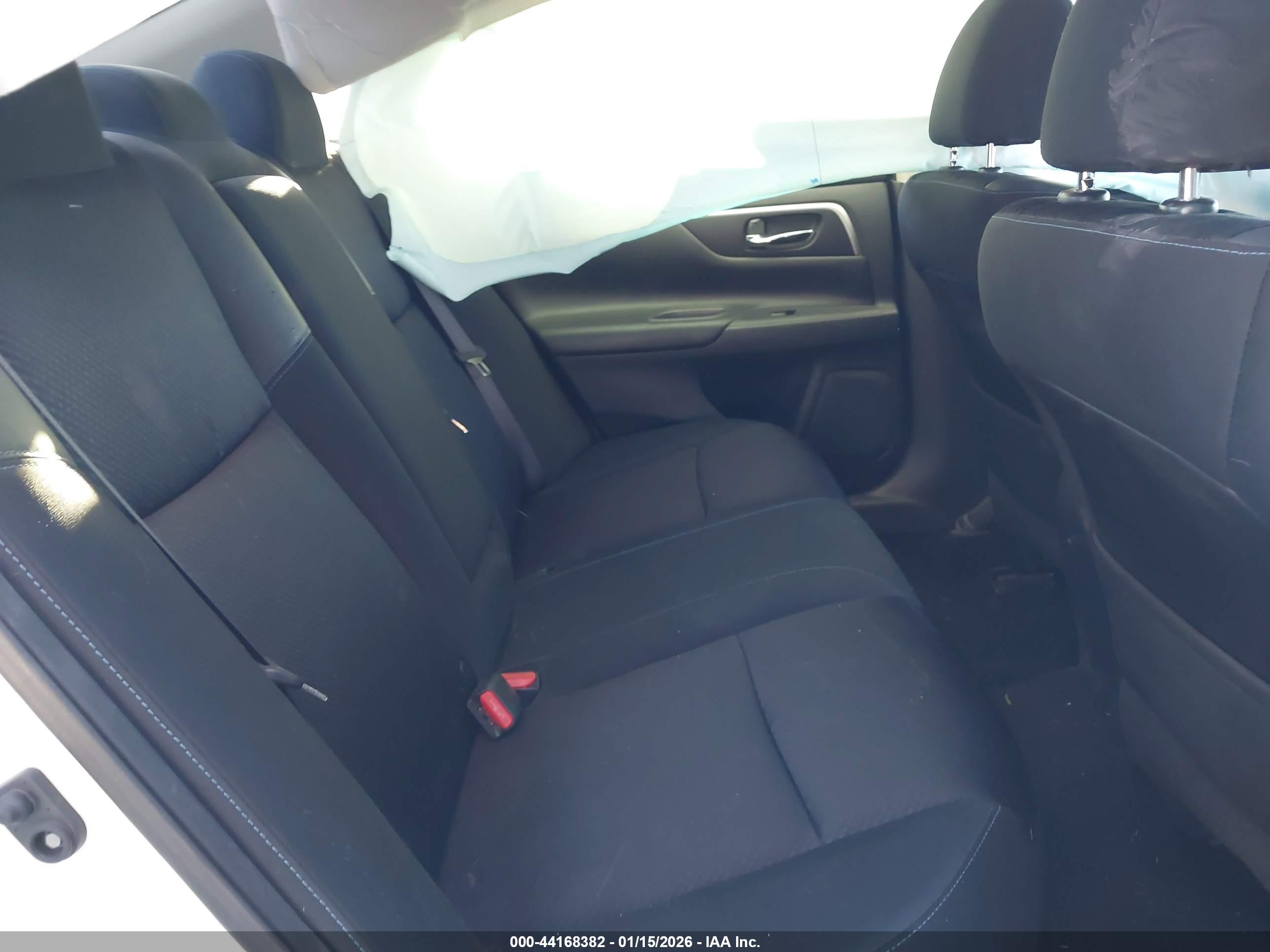 NISSAN ALTIMA image 8
