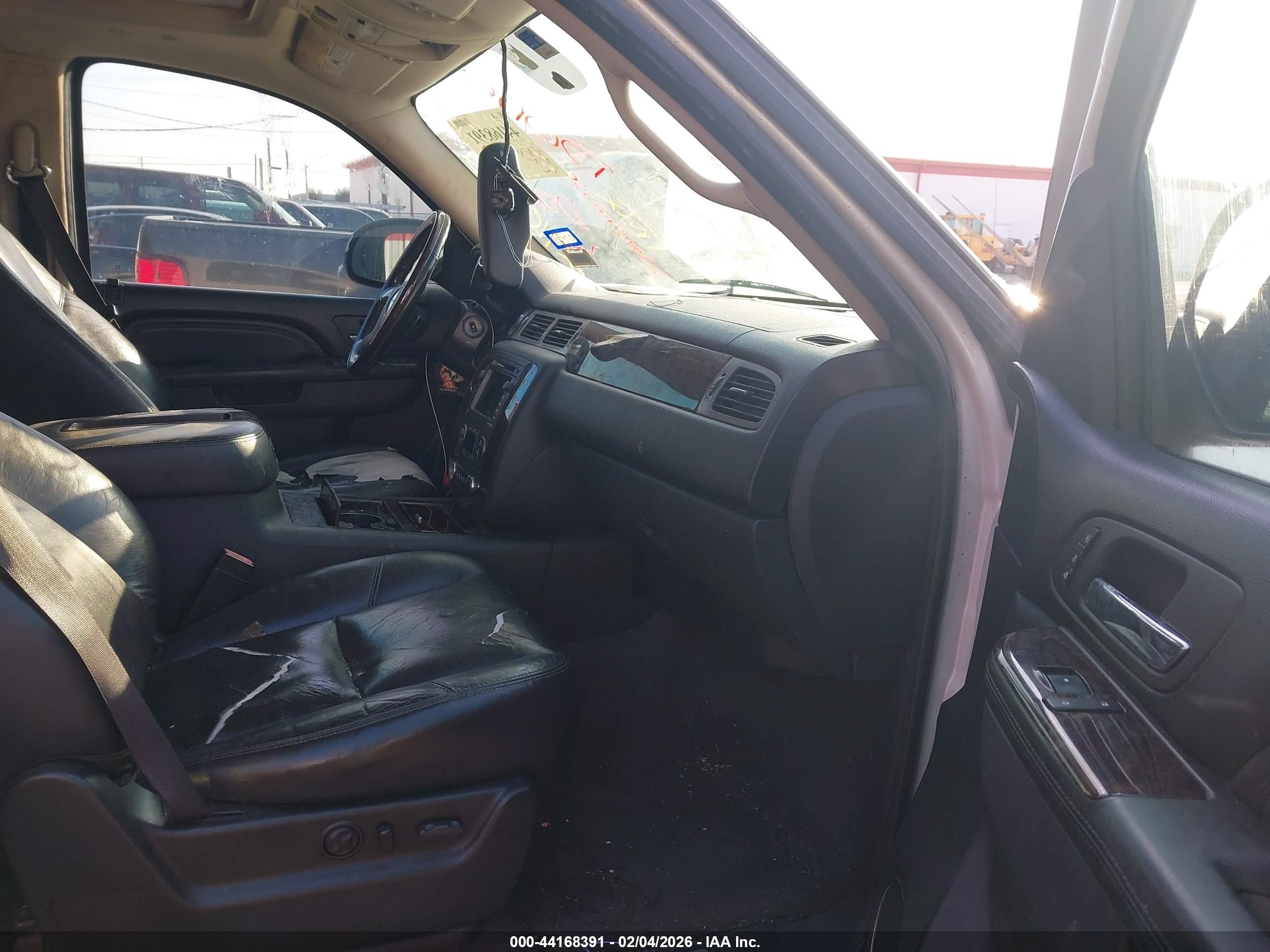 GMC YUKON image 5