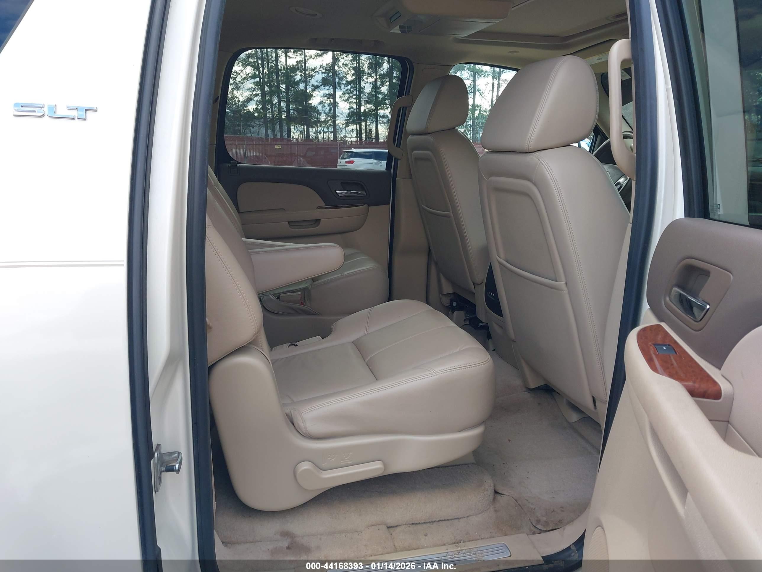 GMC YUKON image 8