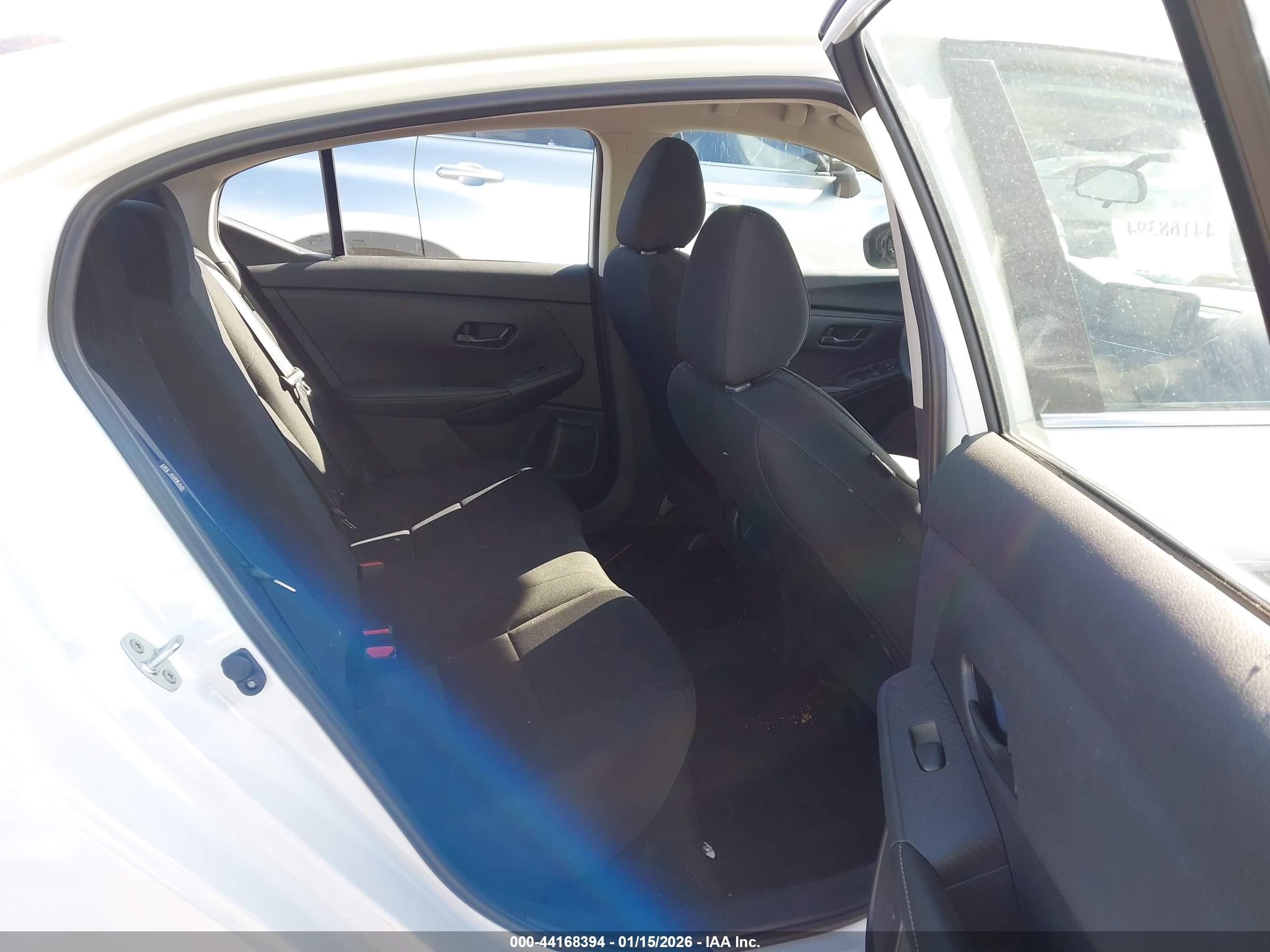 NISSAN SENTRA image 8