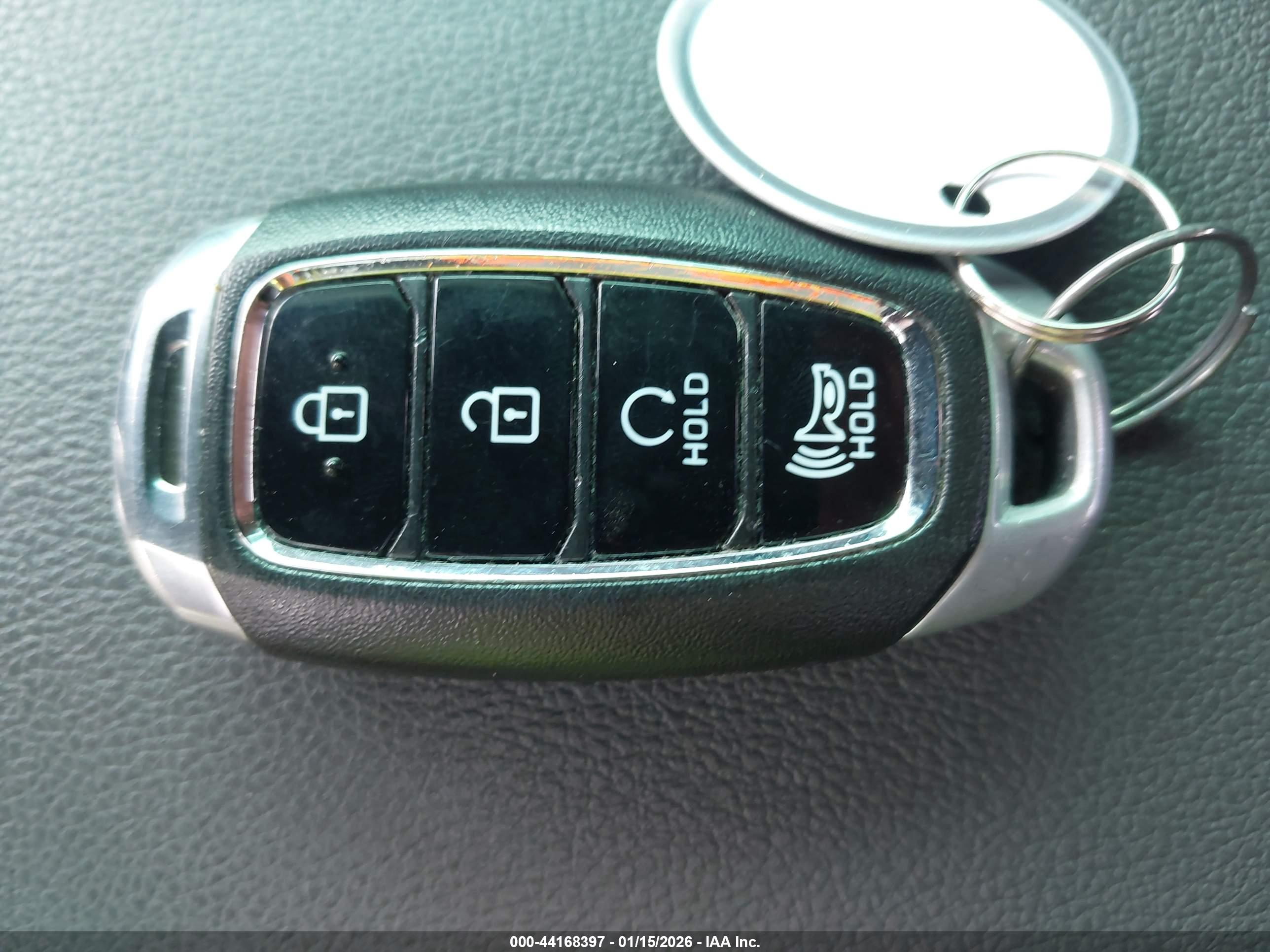 HYUNDAI KONA image 11