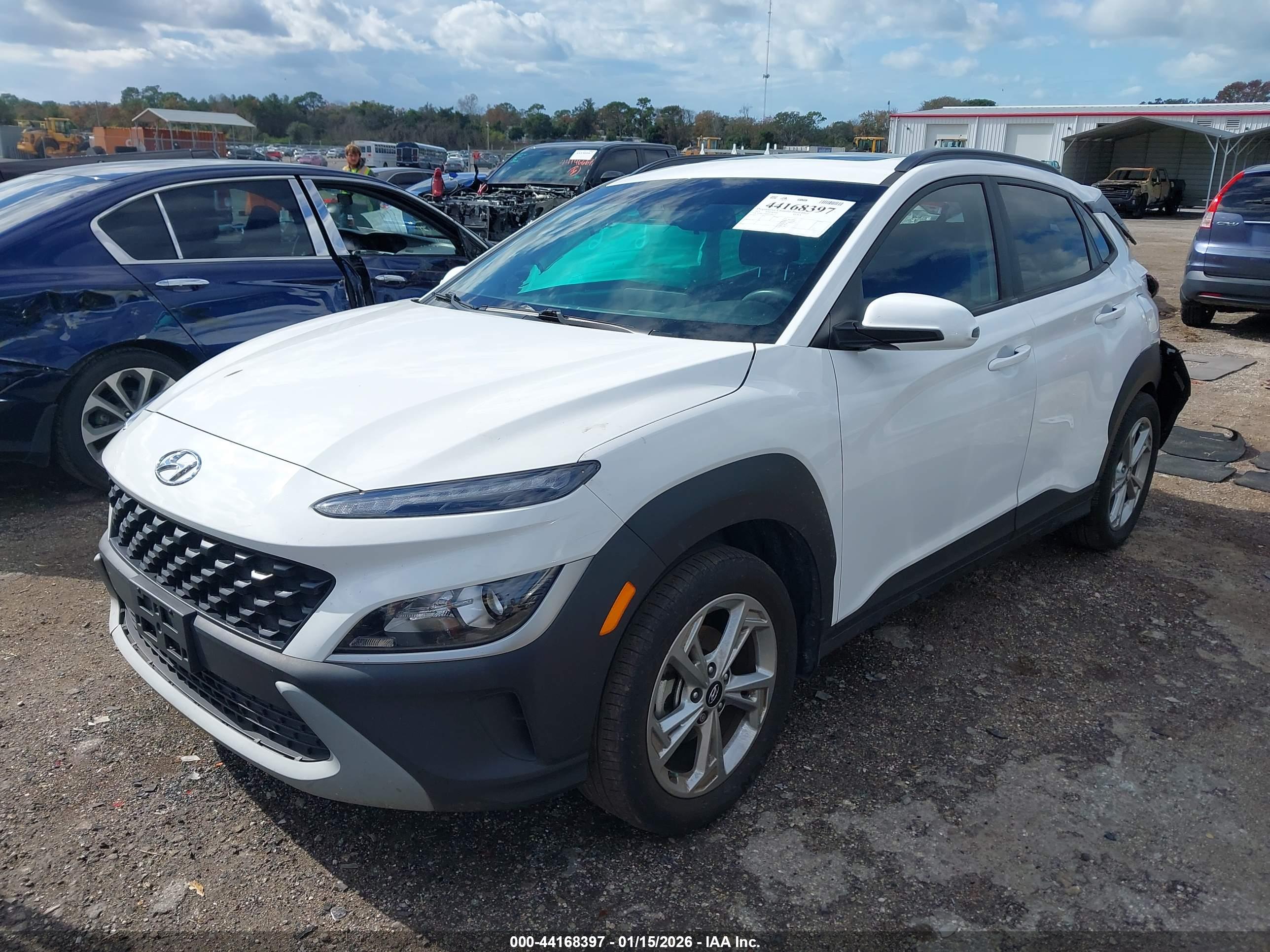 HYUNDAI KONA image 2