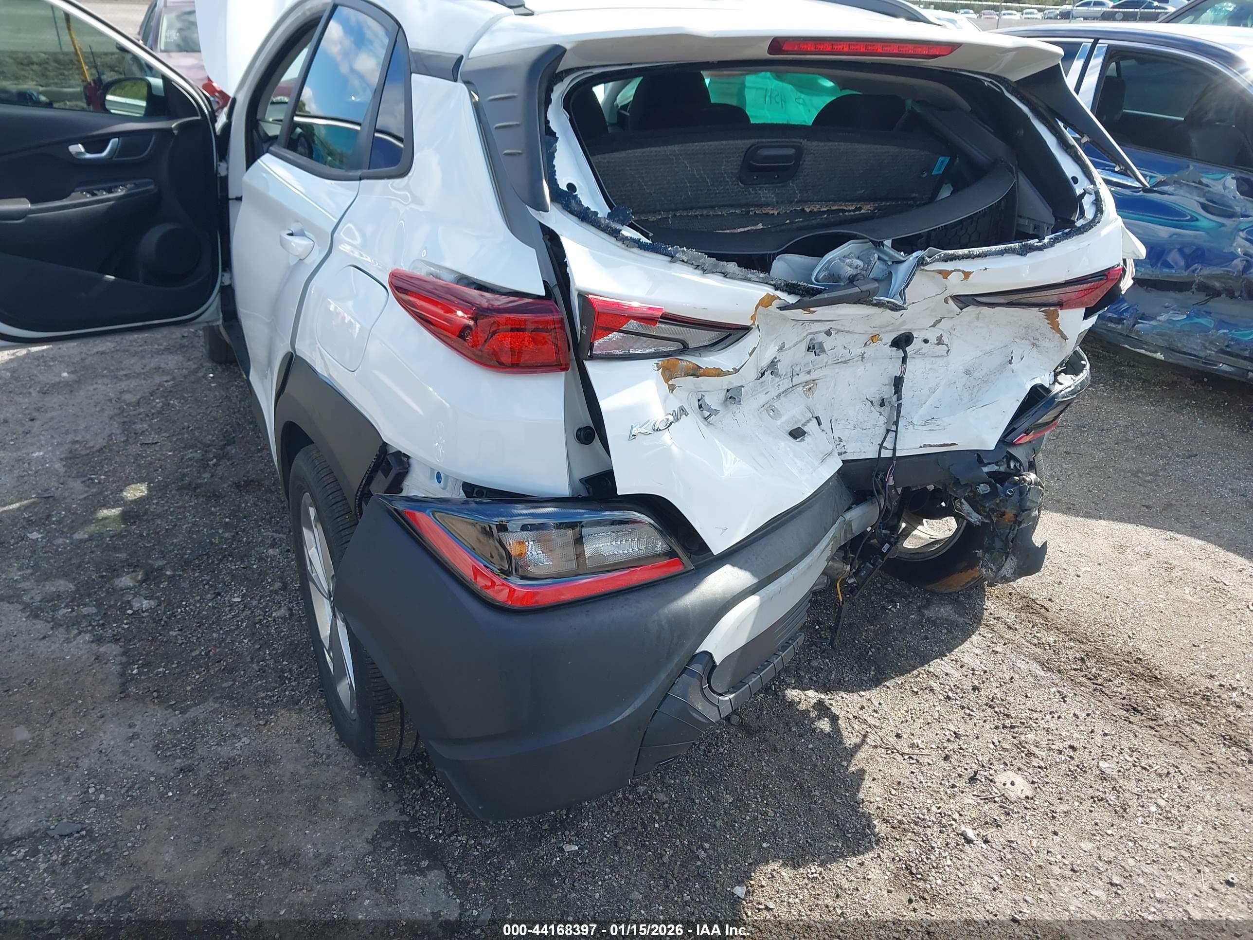 HYUNDAI KONA image 6