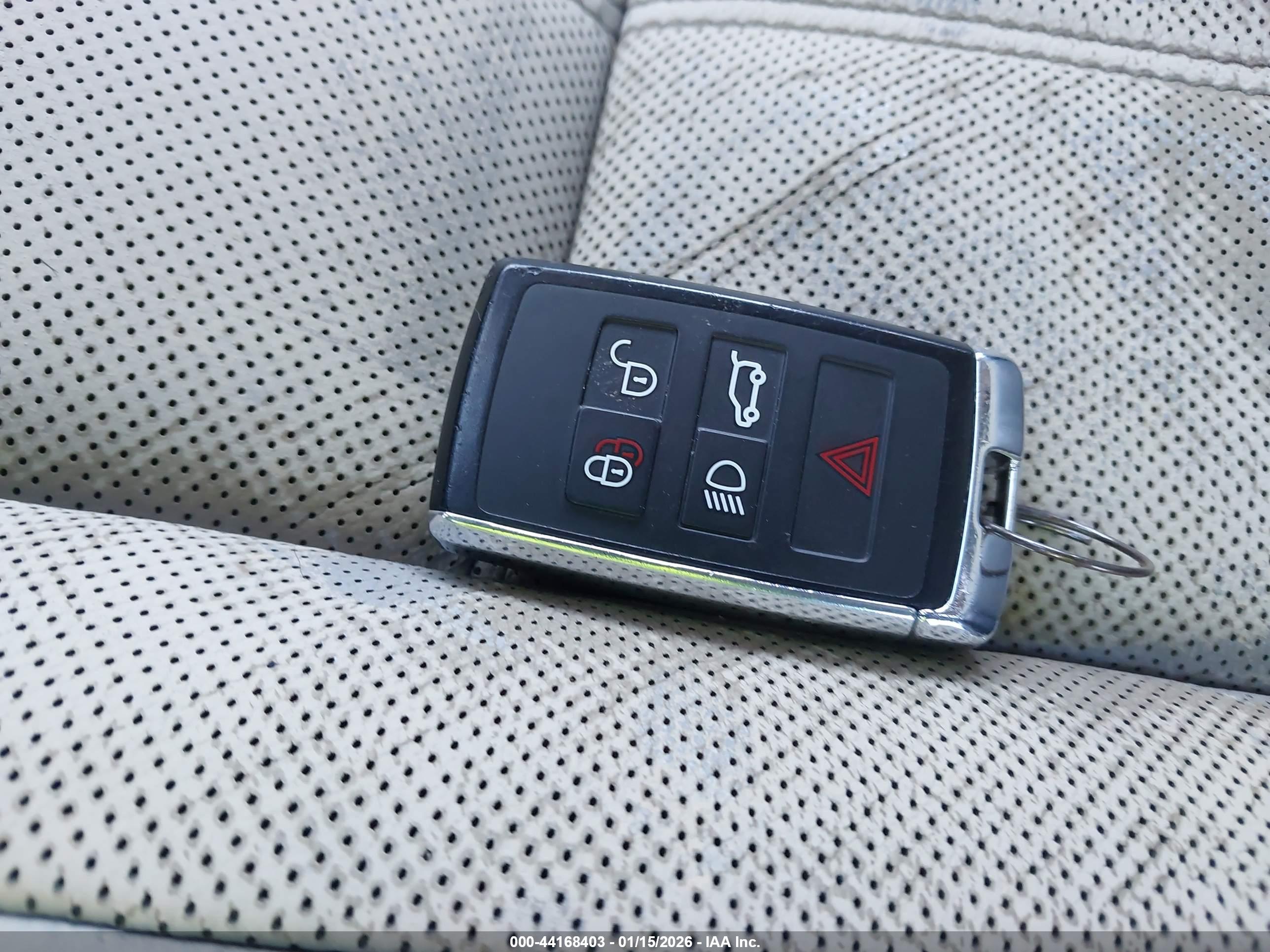 LAND ROVER image 11