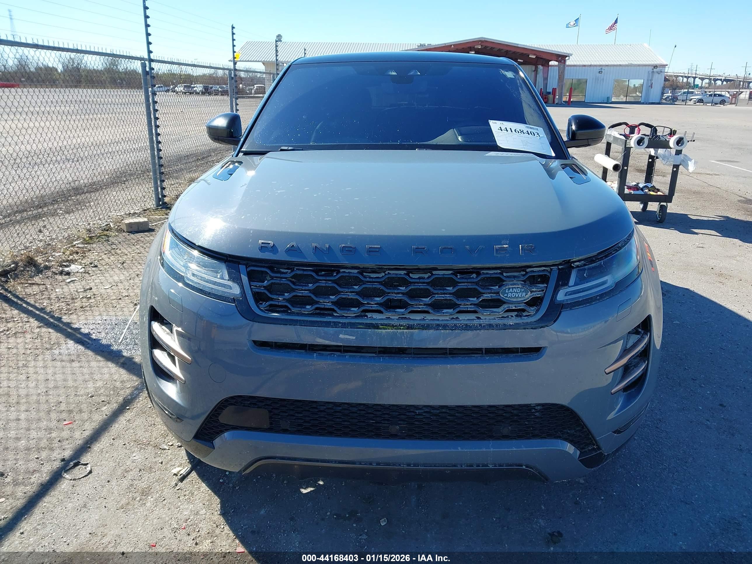 LAND ROVER image 6