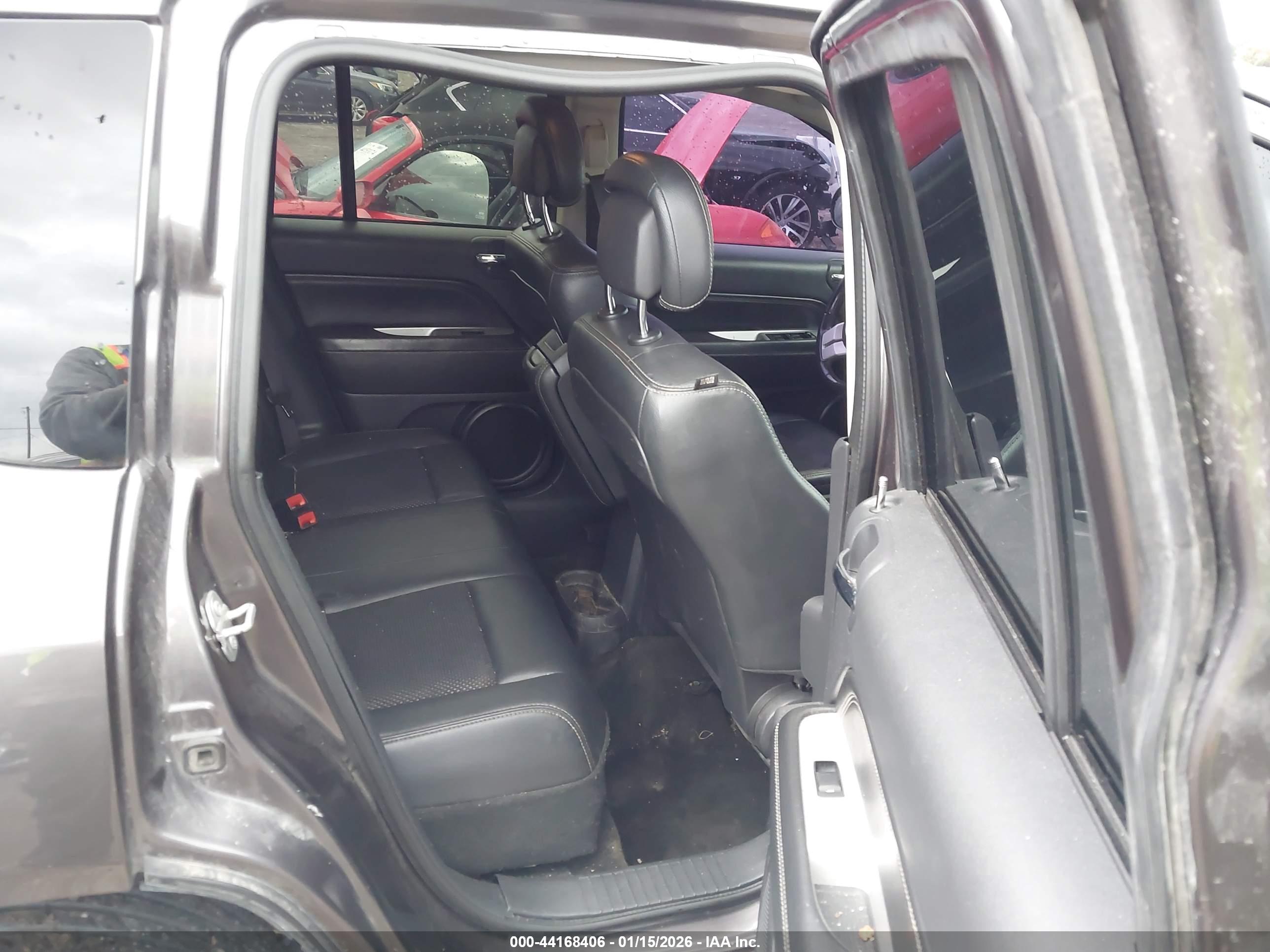 JEEP COMPASS image 8