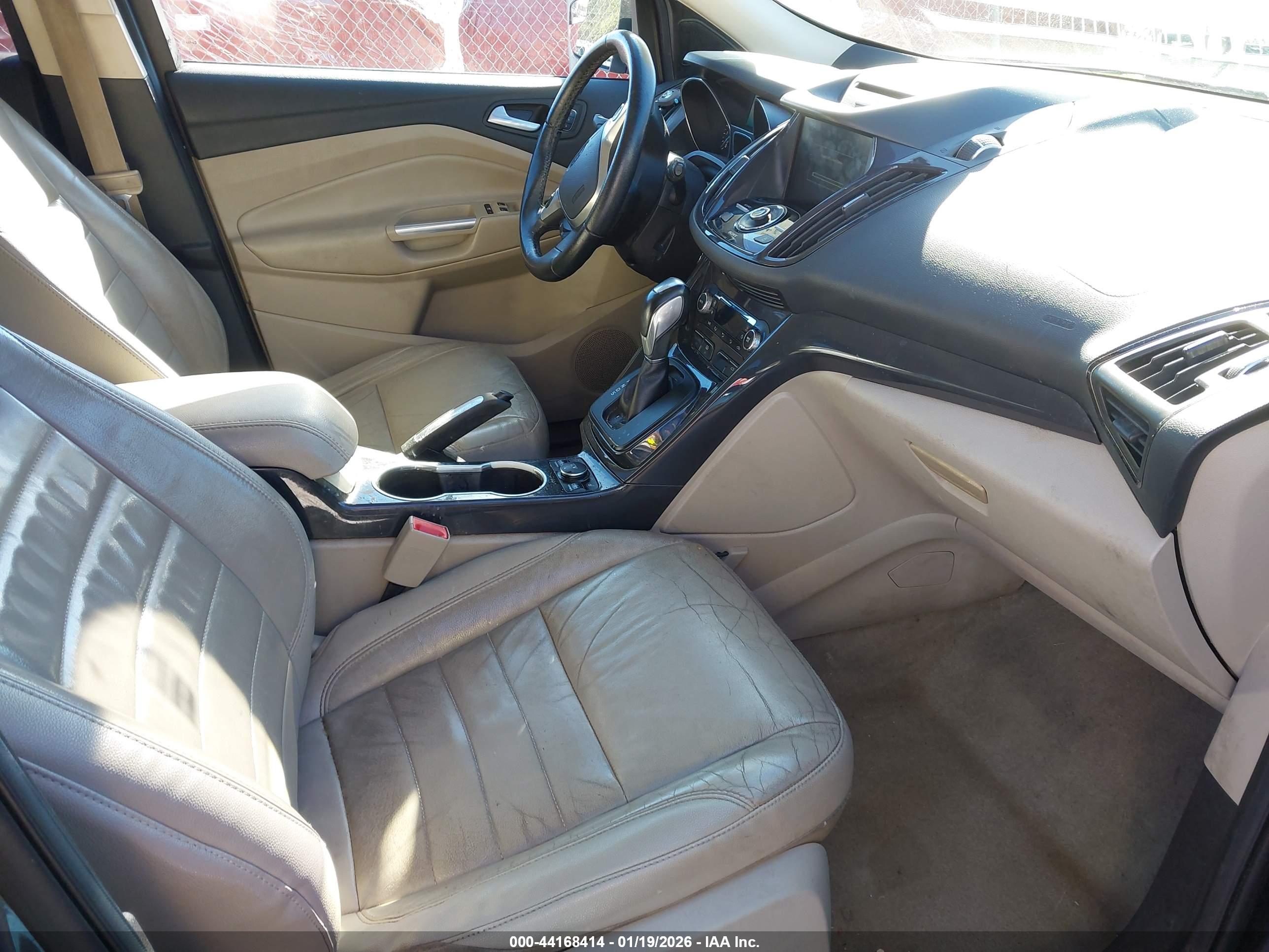 FORD ESCAPE image 5