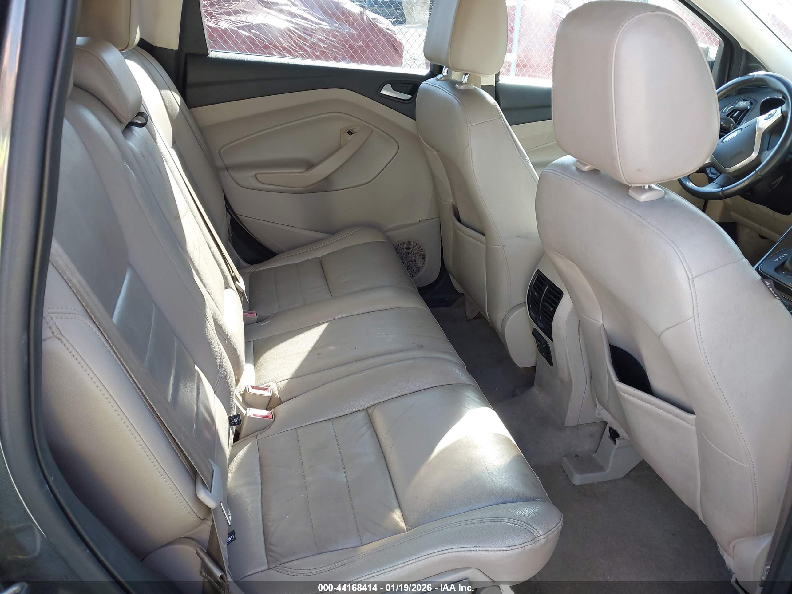 FORD ESCAPE image 8