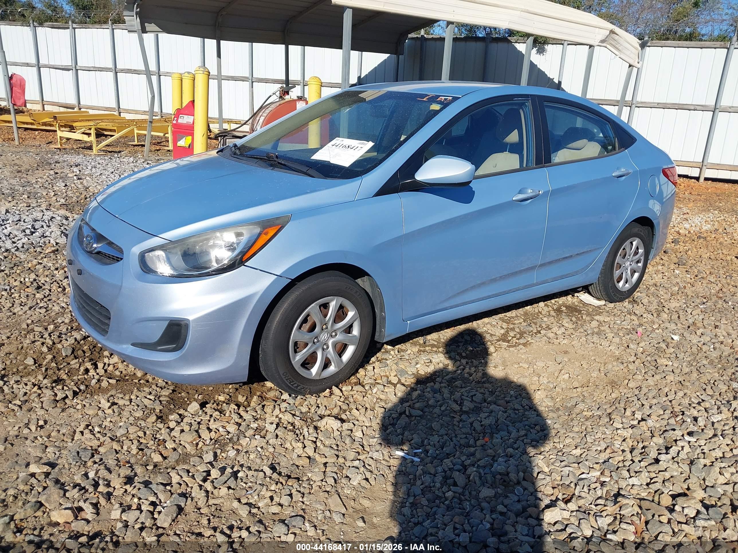 HYUNDAI ACCENT image 2
