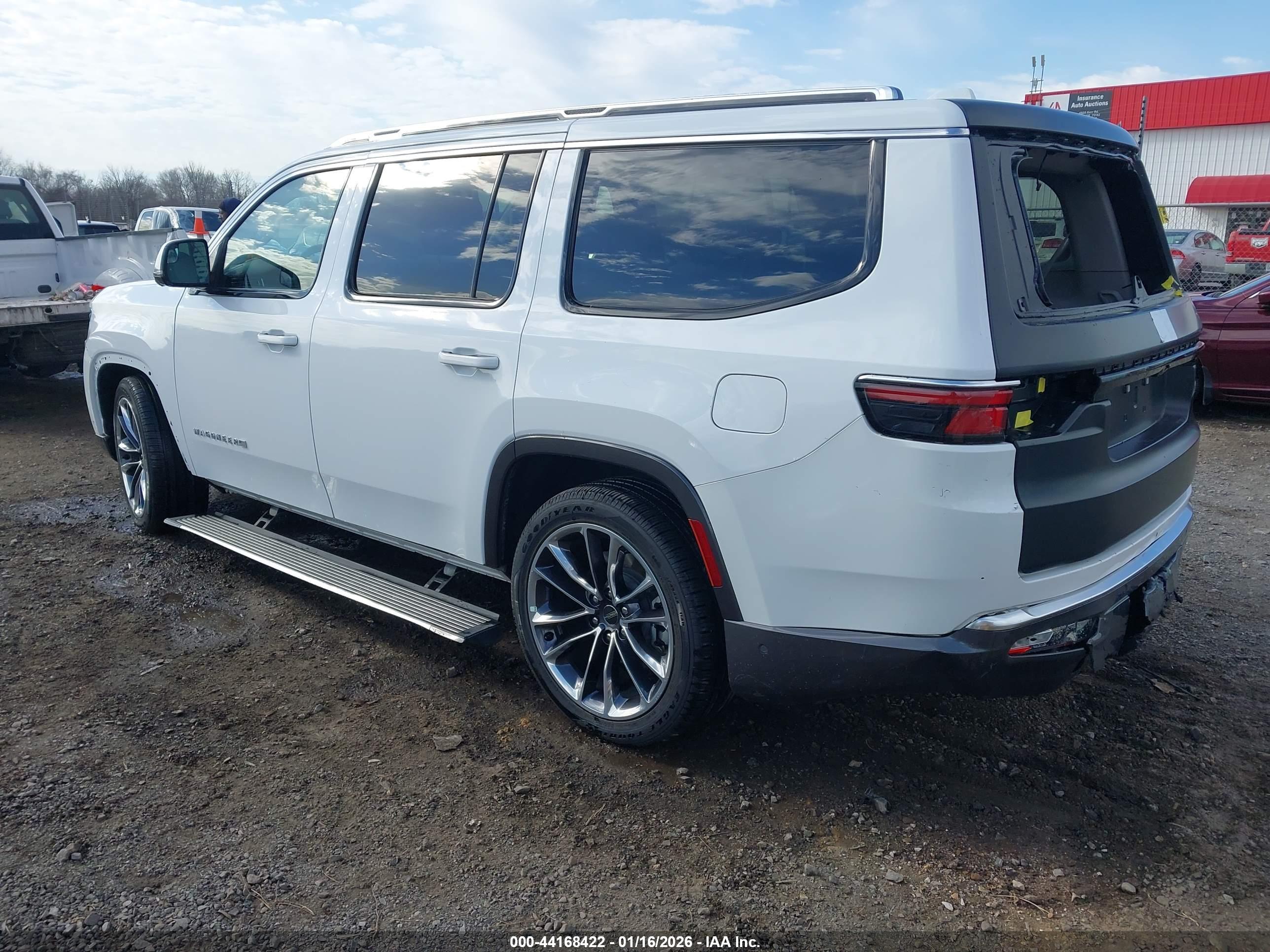 JEEP WAGONEER image 3