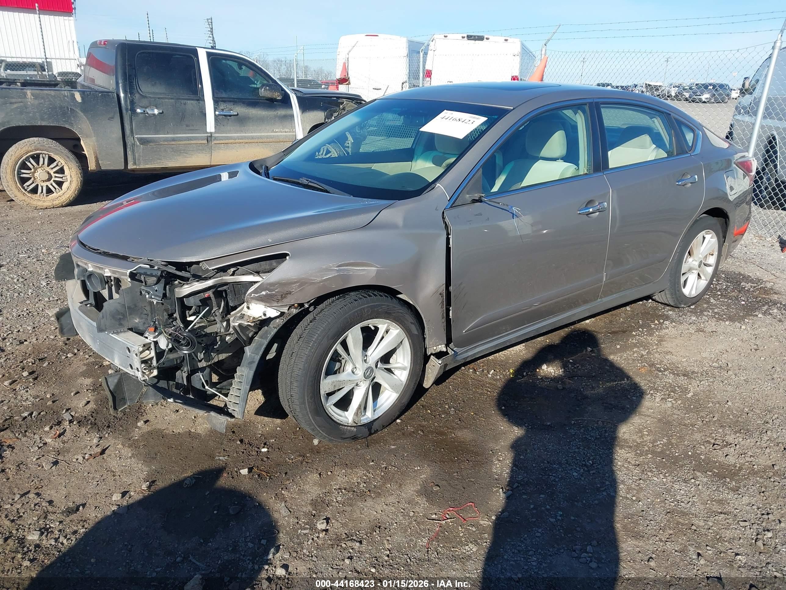 NISSAN ALTIMA image 2