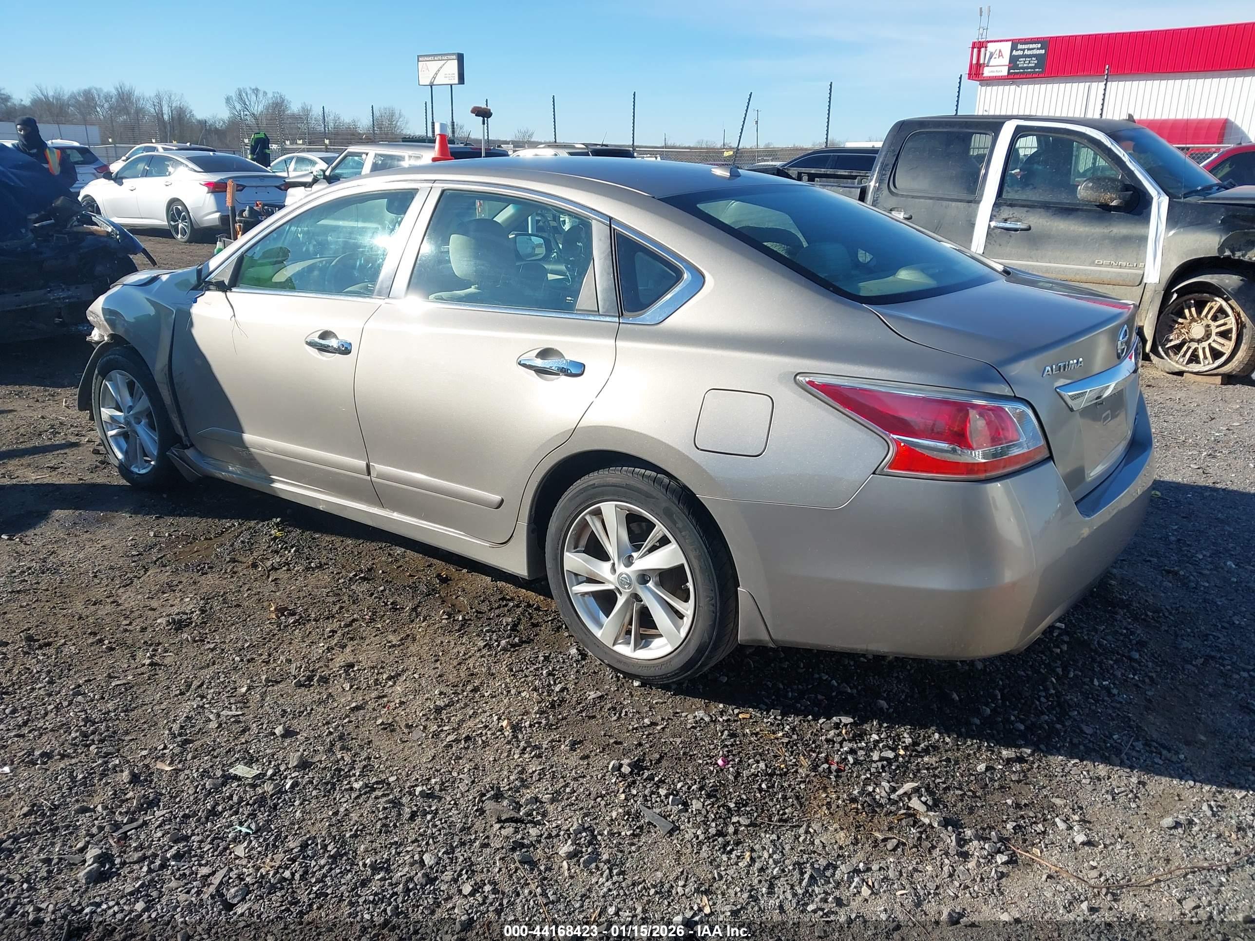 NISSAN ALTIMA image 3