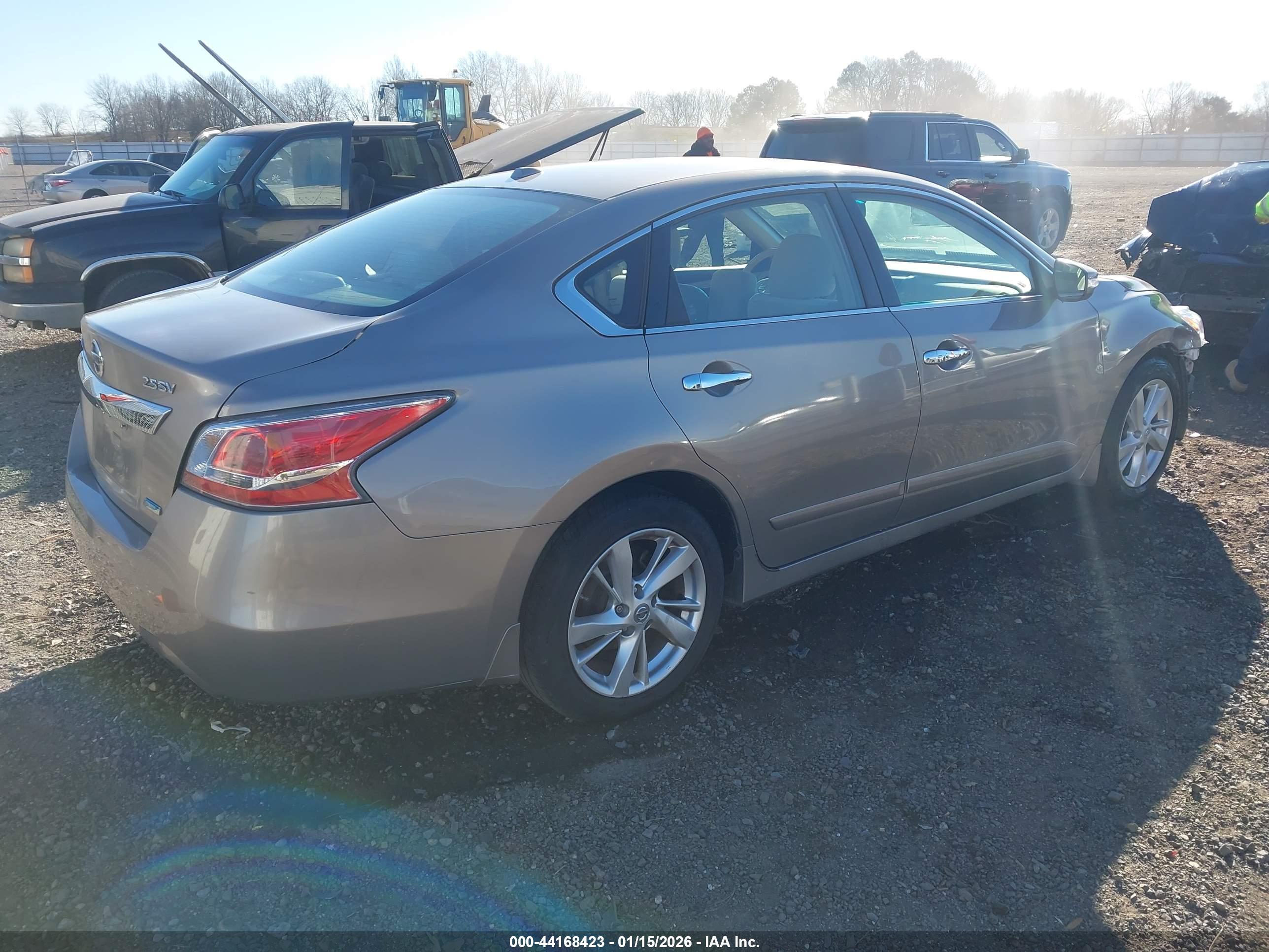 NISSAN ALTIMA image 4