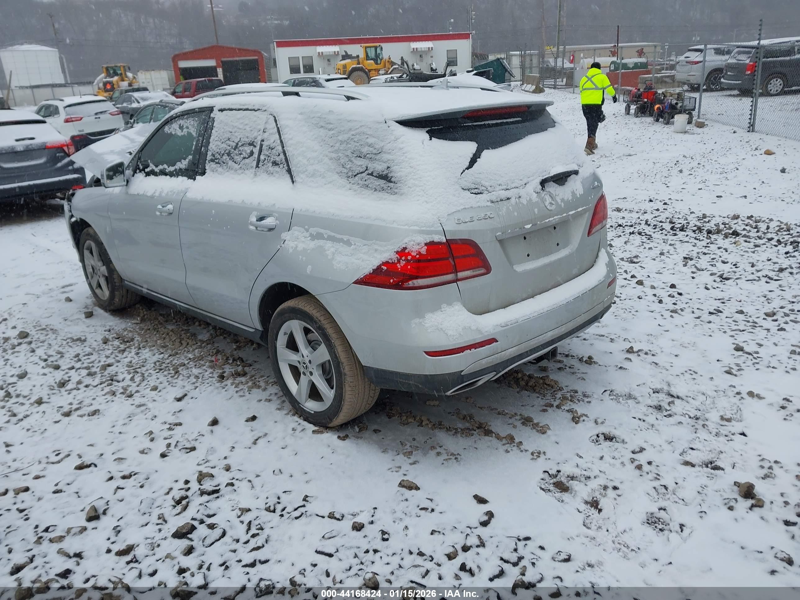 MERCEDES-BENZ GLE image 3