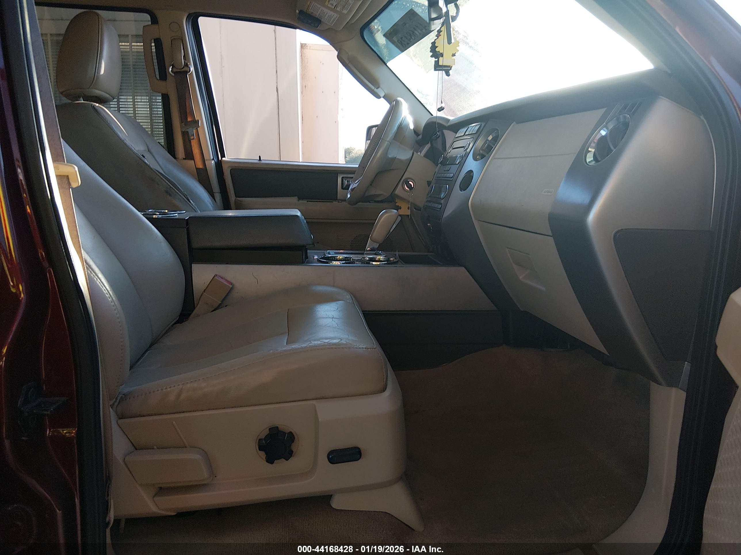 FORD EXPEDITION image 5