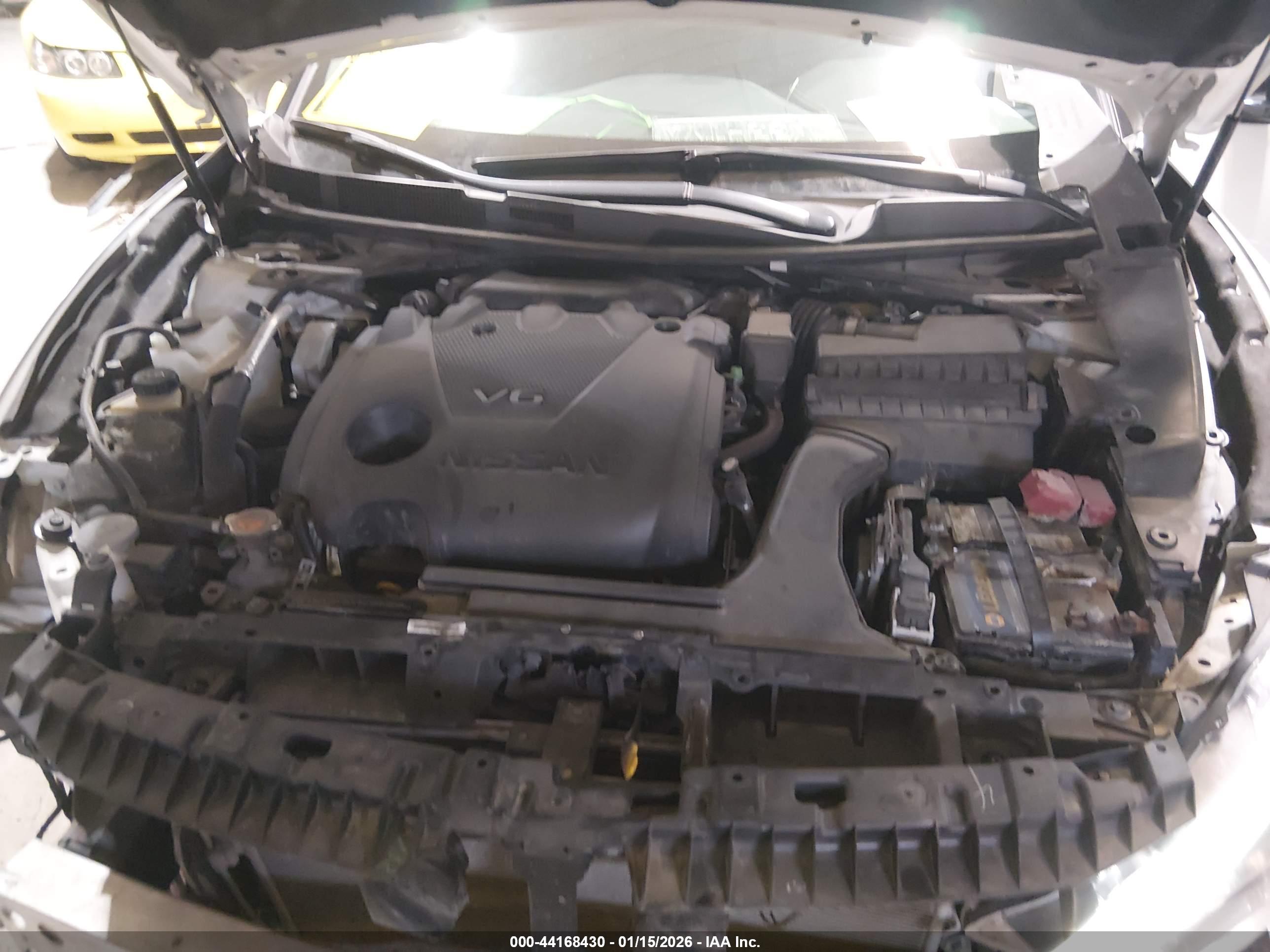 NISSAN MAXIMA image 10
