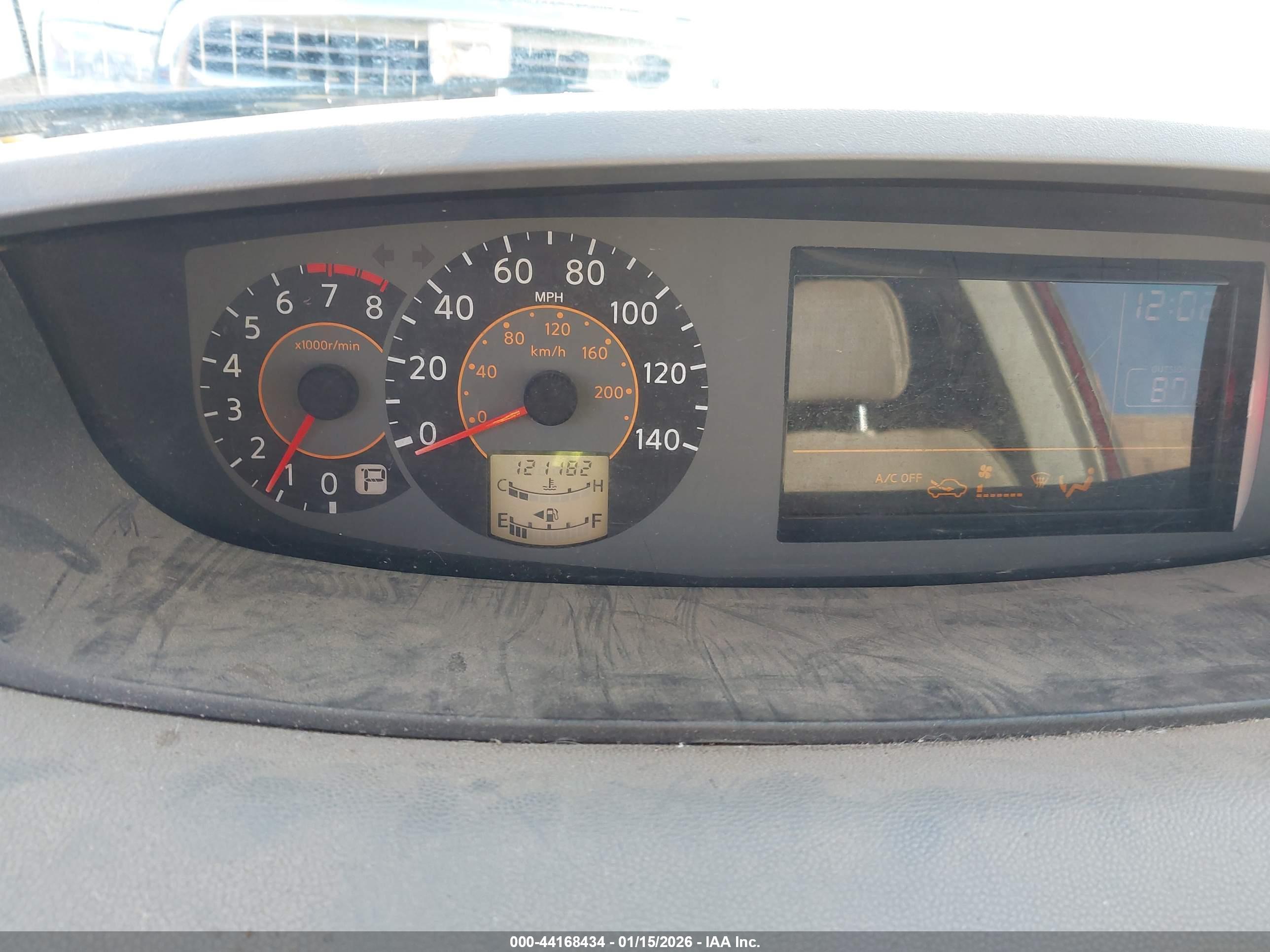 NISSAN QUEST image 7