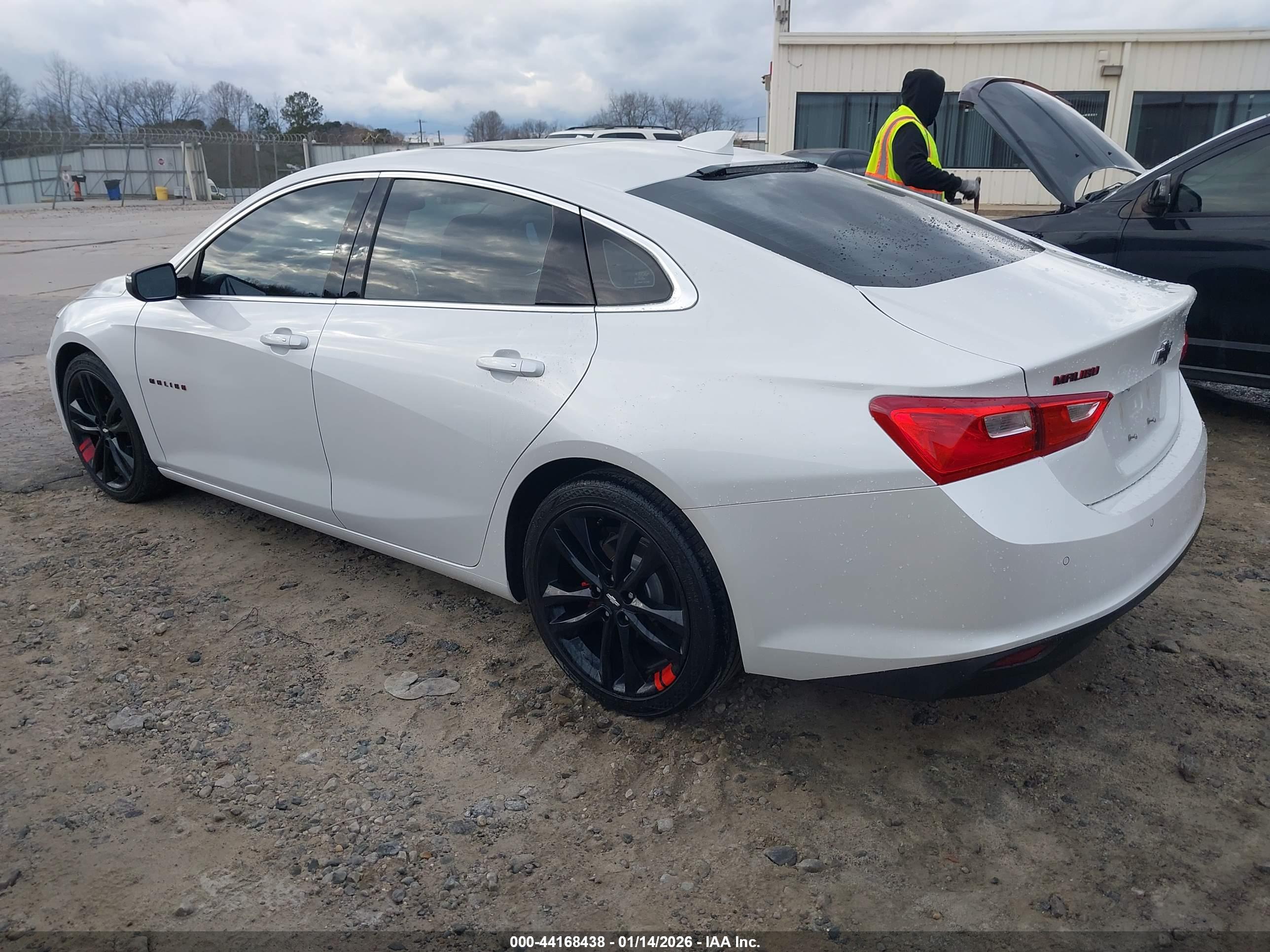 CHEVROLET MALIBU image 3
