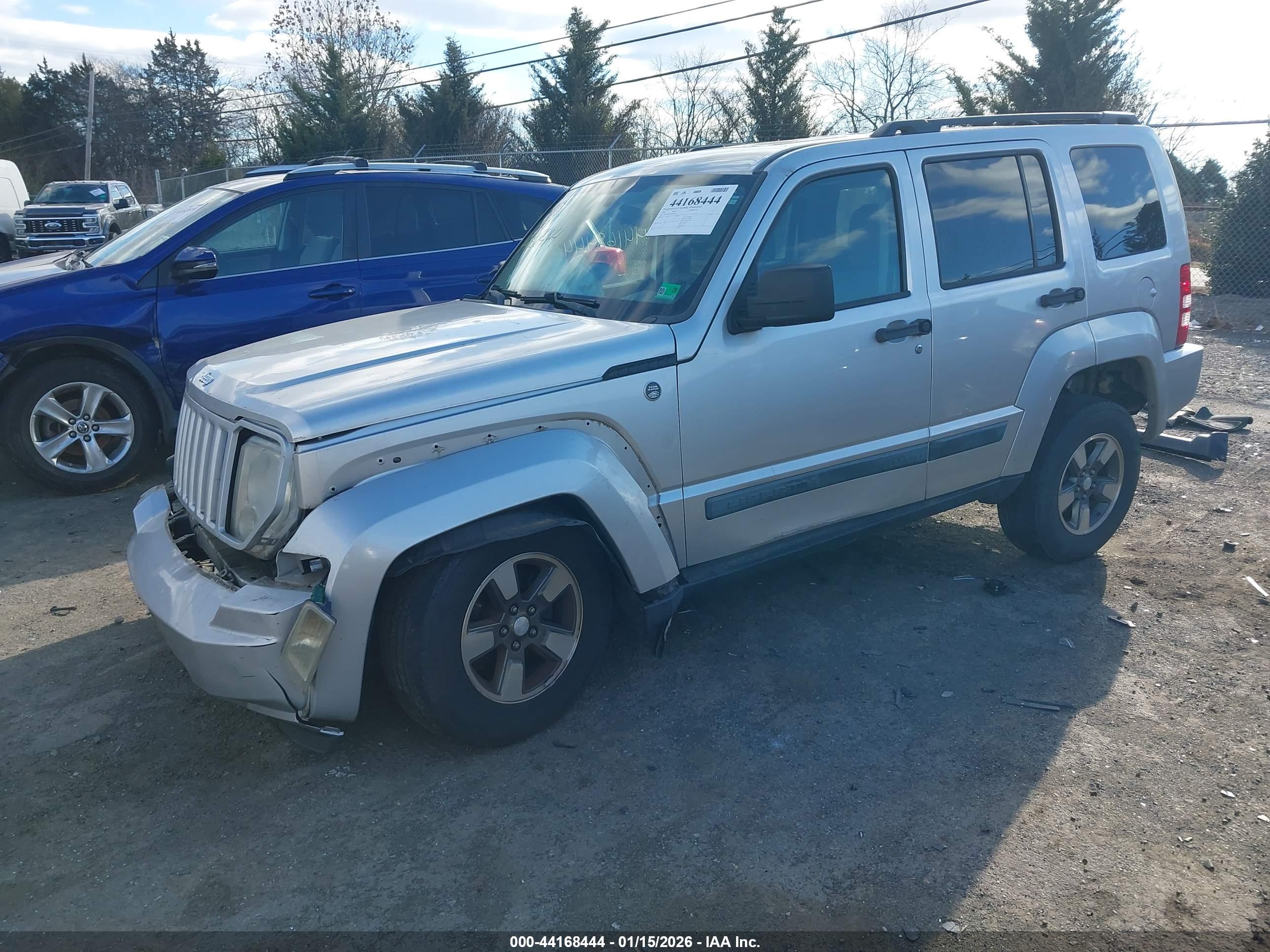 JEEP LIBERTY image 2
