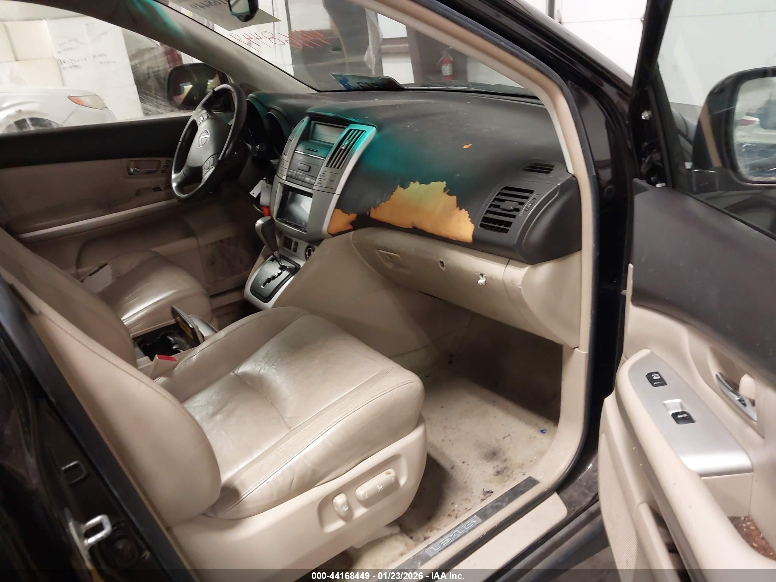 LEXUS RX image 5